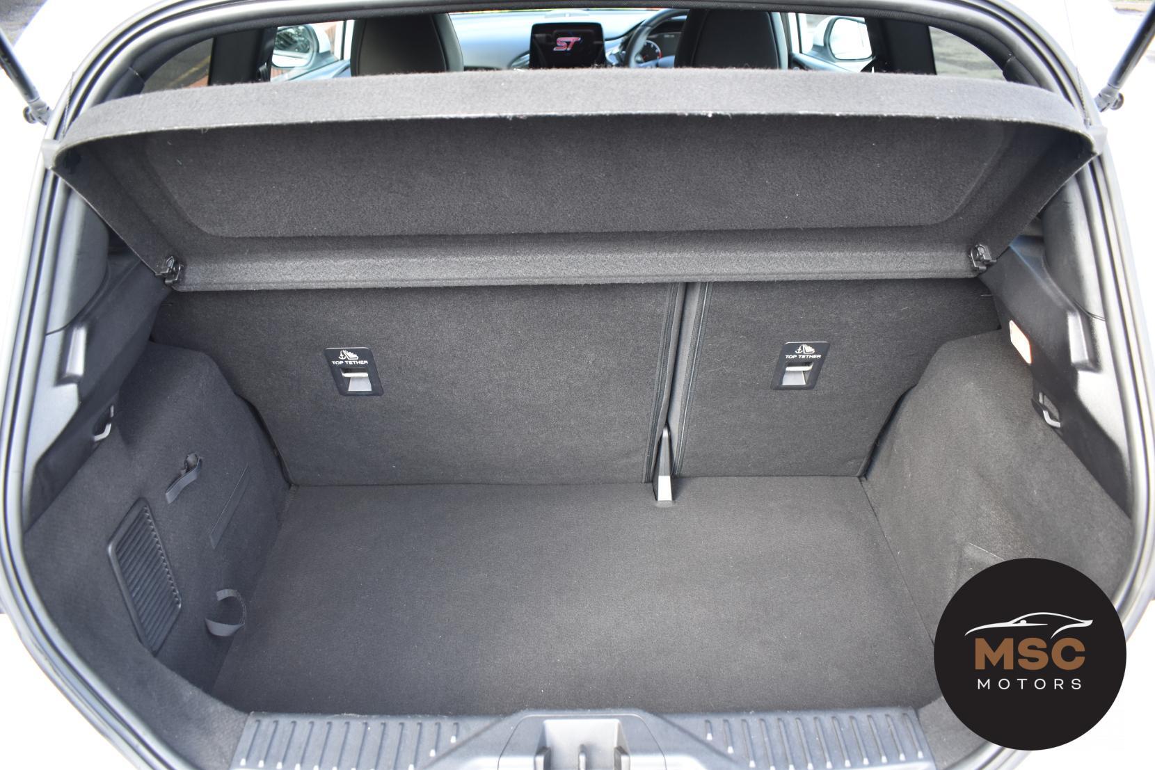 Ford Fiesta view 46