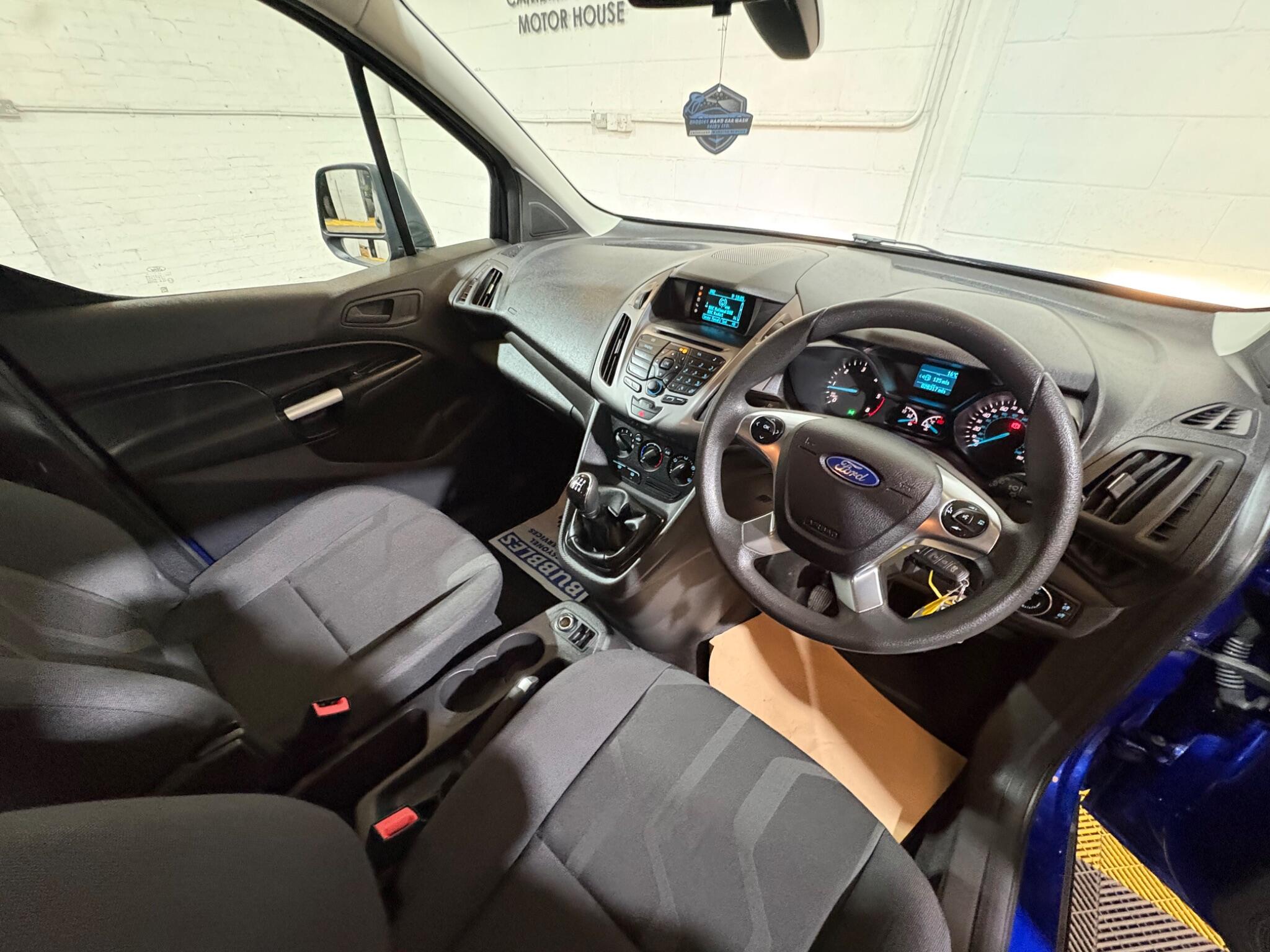 Ford Tourneo Connect view 72