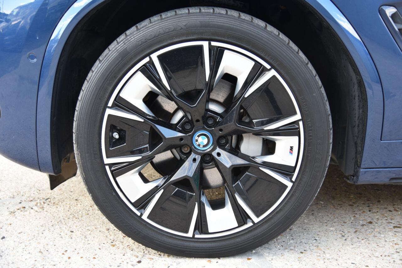 BMW Ix3 view 77