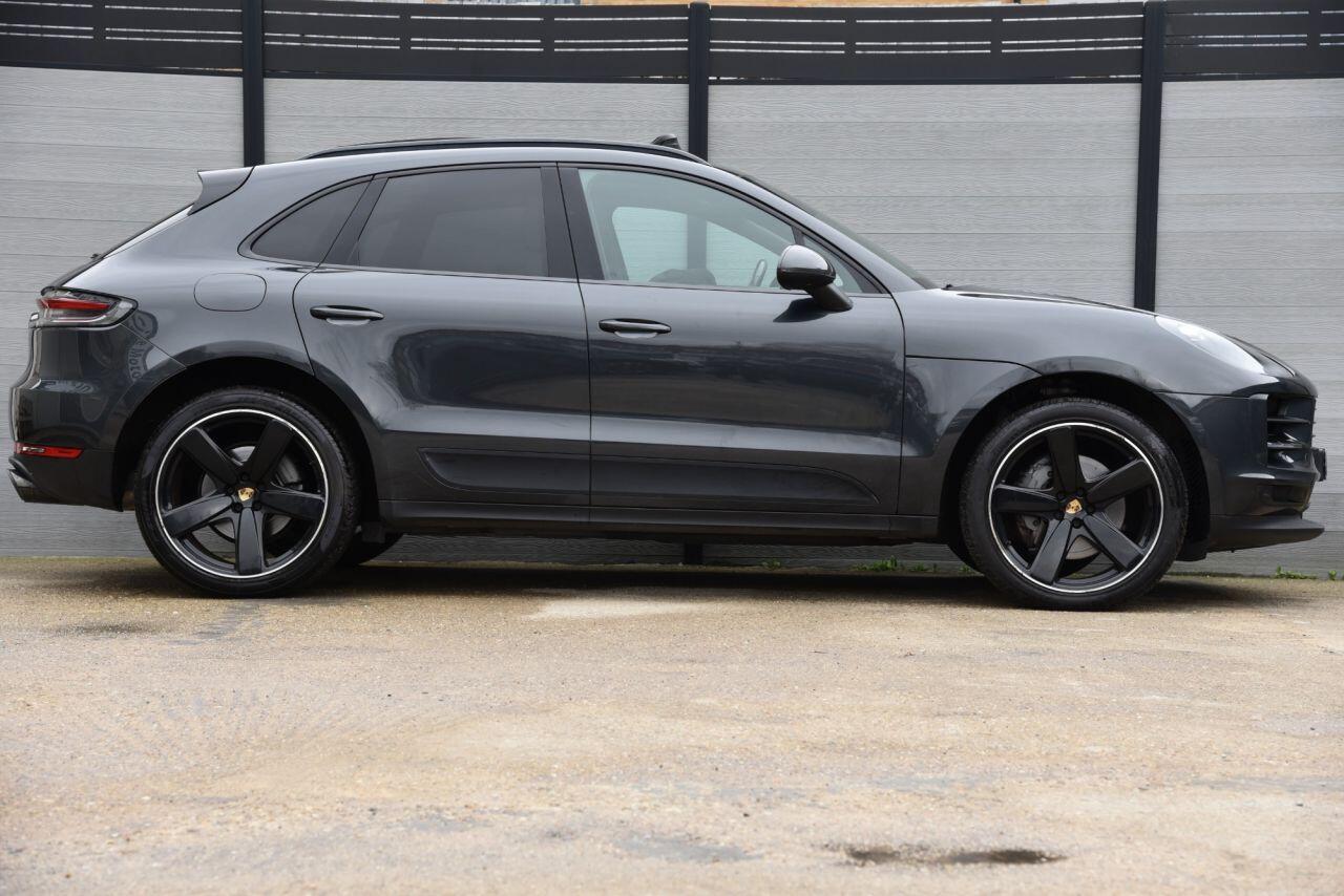 Porsche Macan view 6