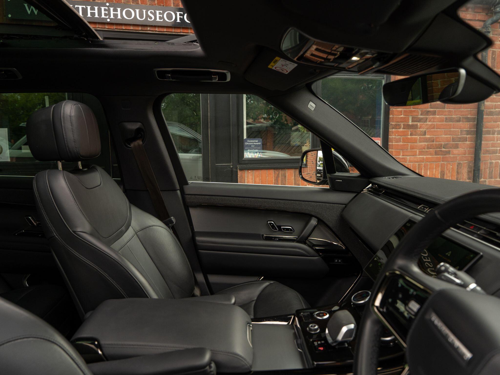 Land Rover Range Rover Sport view 42