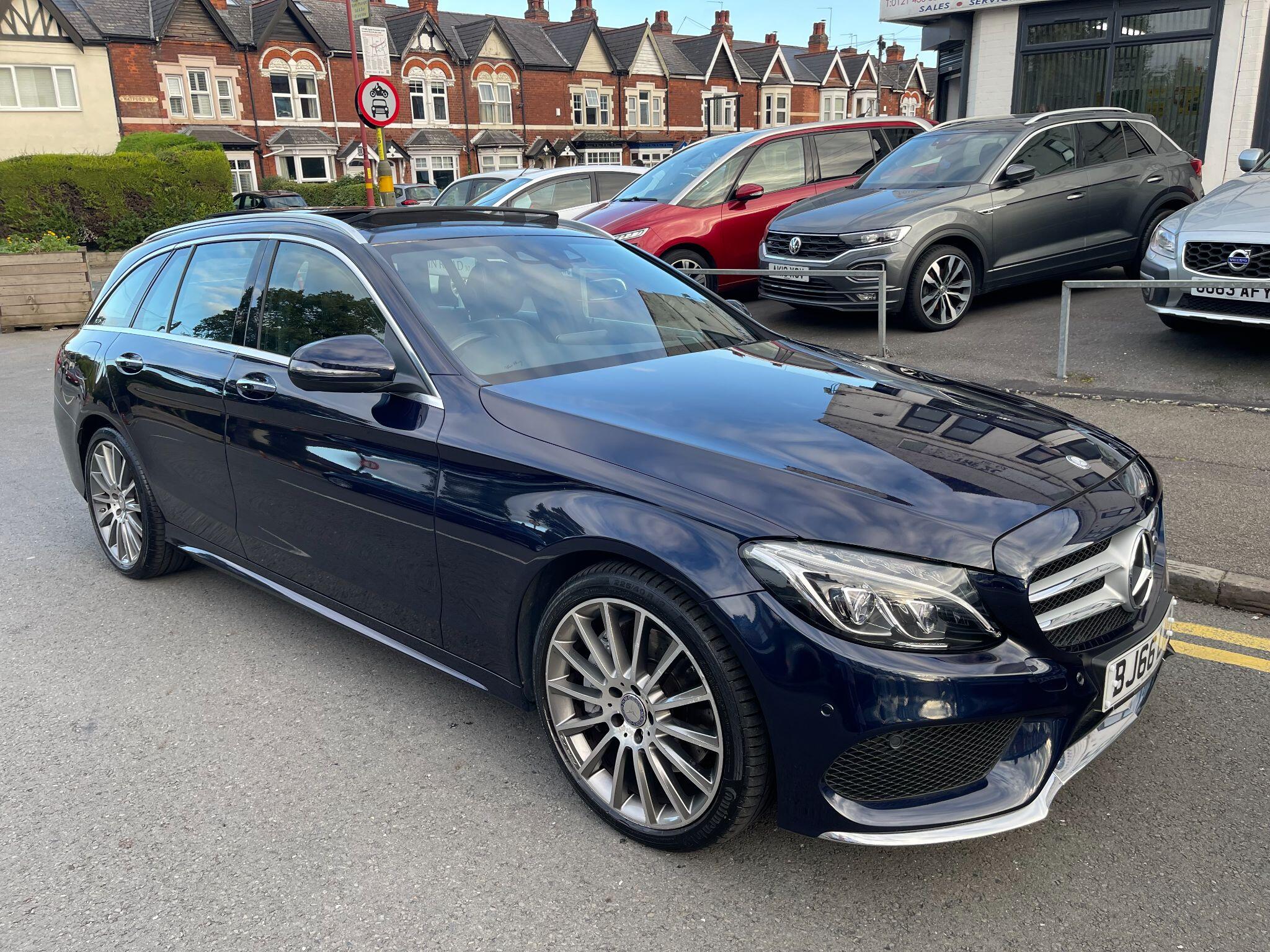 Mercedes-Benz C-Class view 3