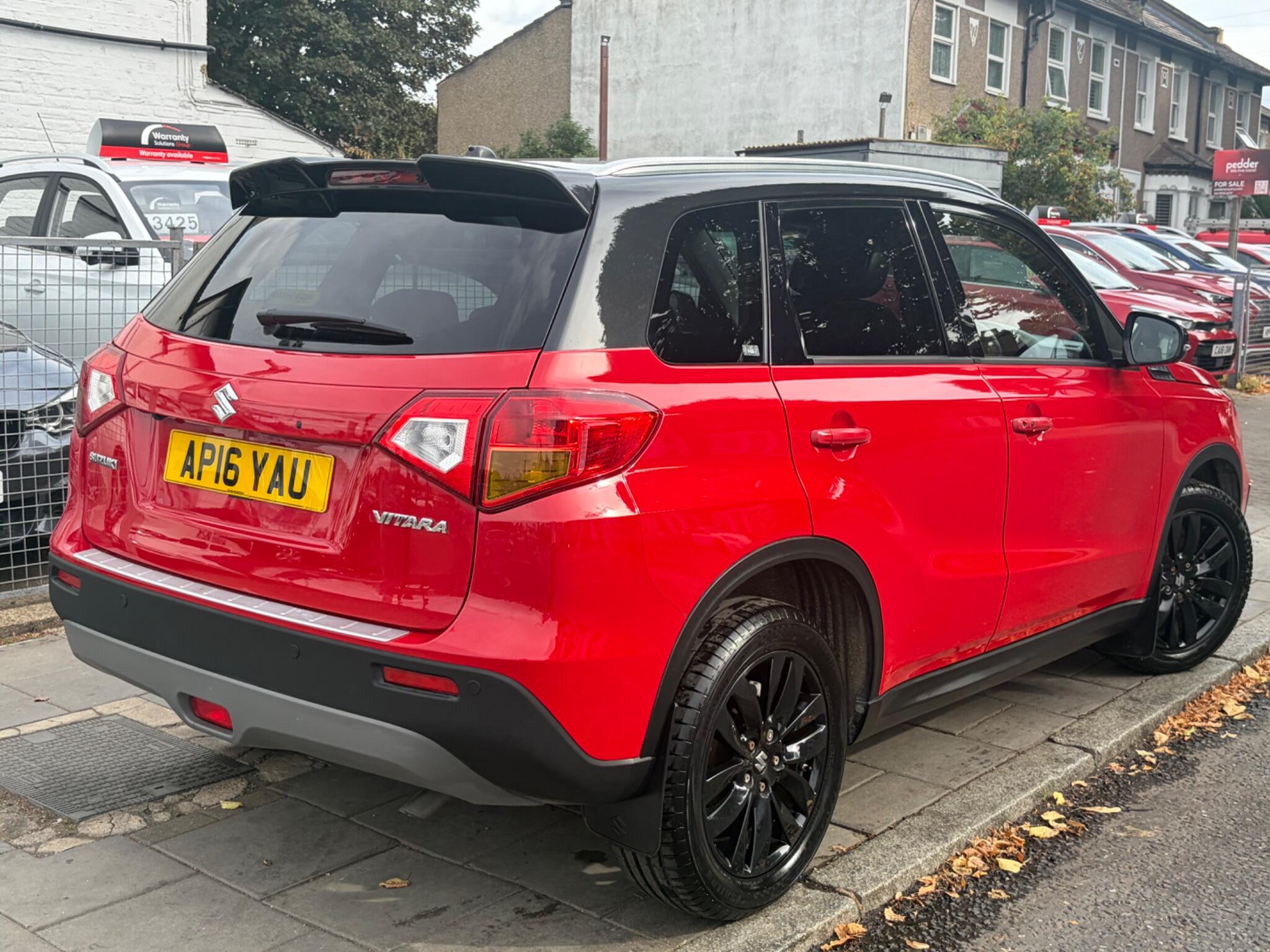 Suzuki Vitara view 3