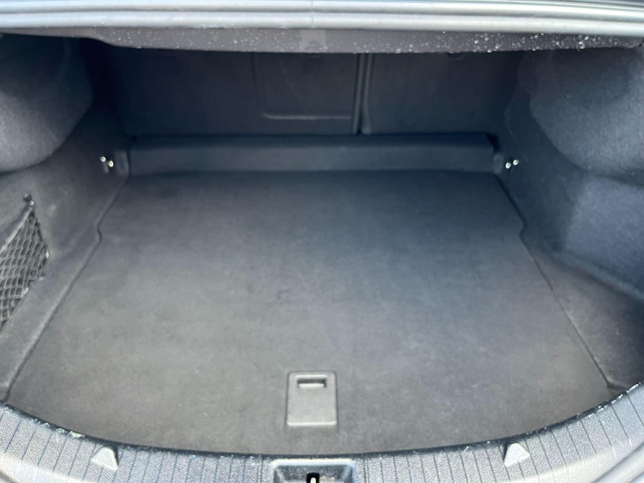 Mercedes-Benz Cla view 34