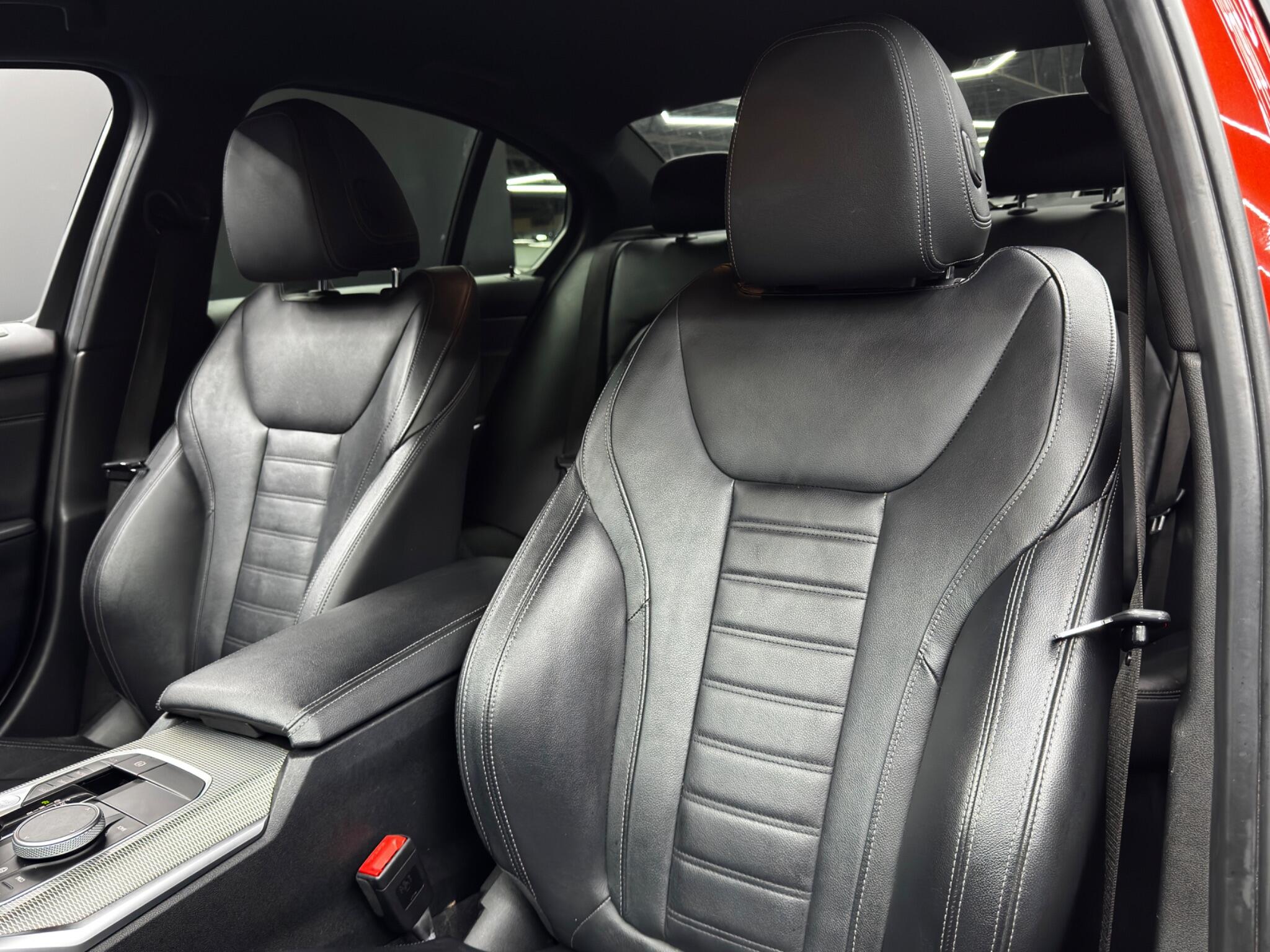 BMW 3 Series view 14