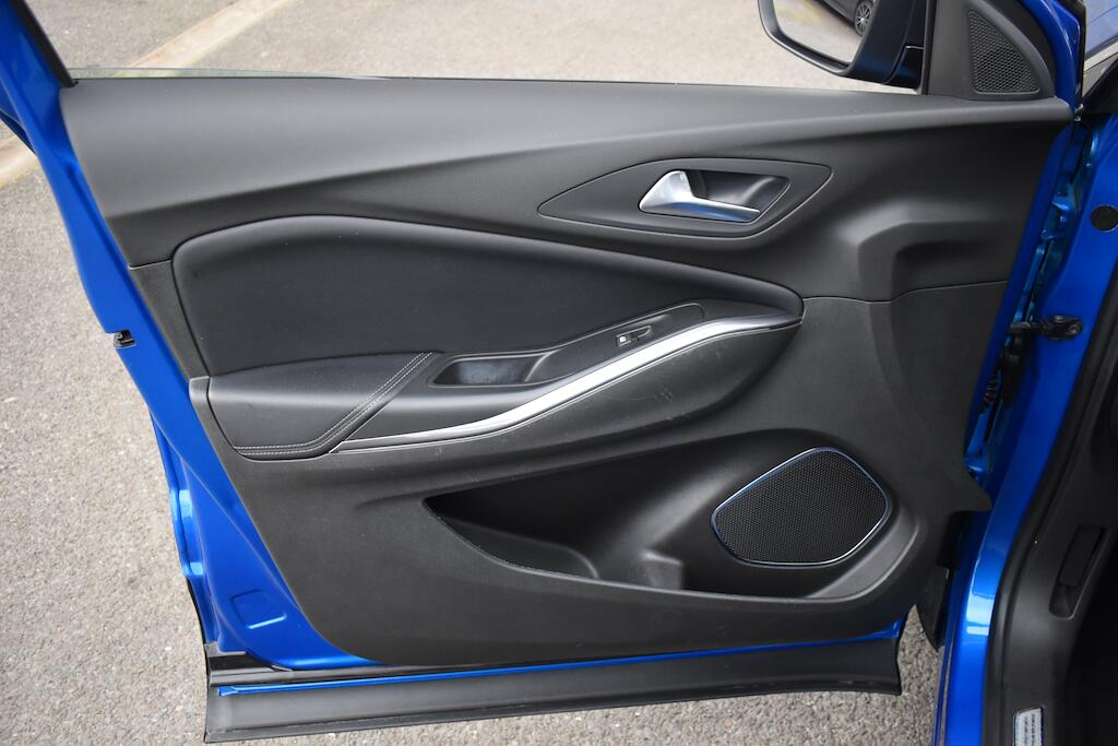 Vauxhall Grandland X view 40
