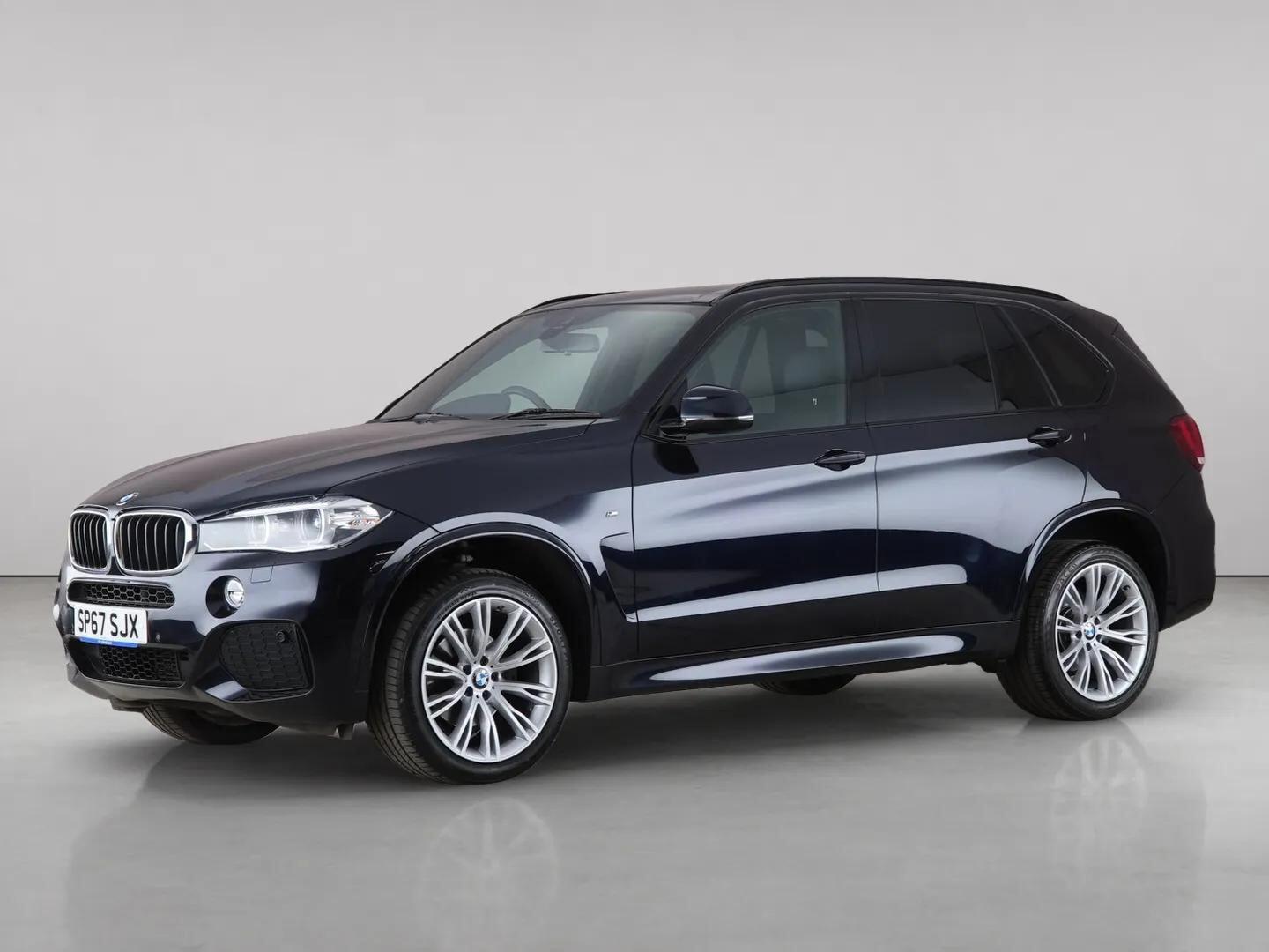 BMW X5 view 2