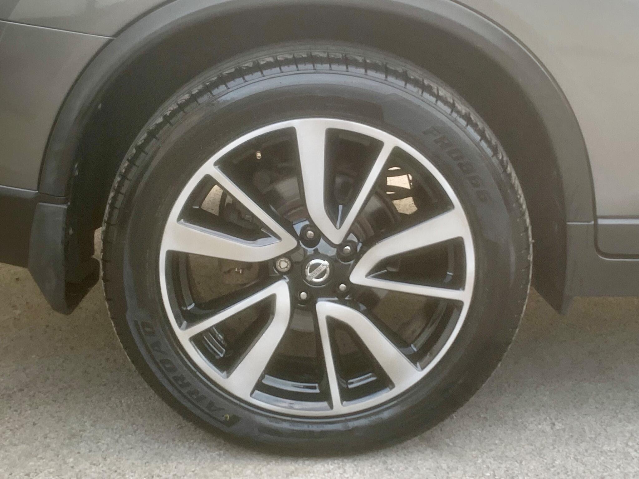 Nissan X-Trail view 10
