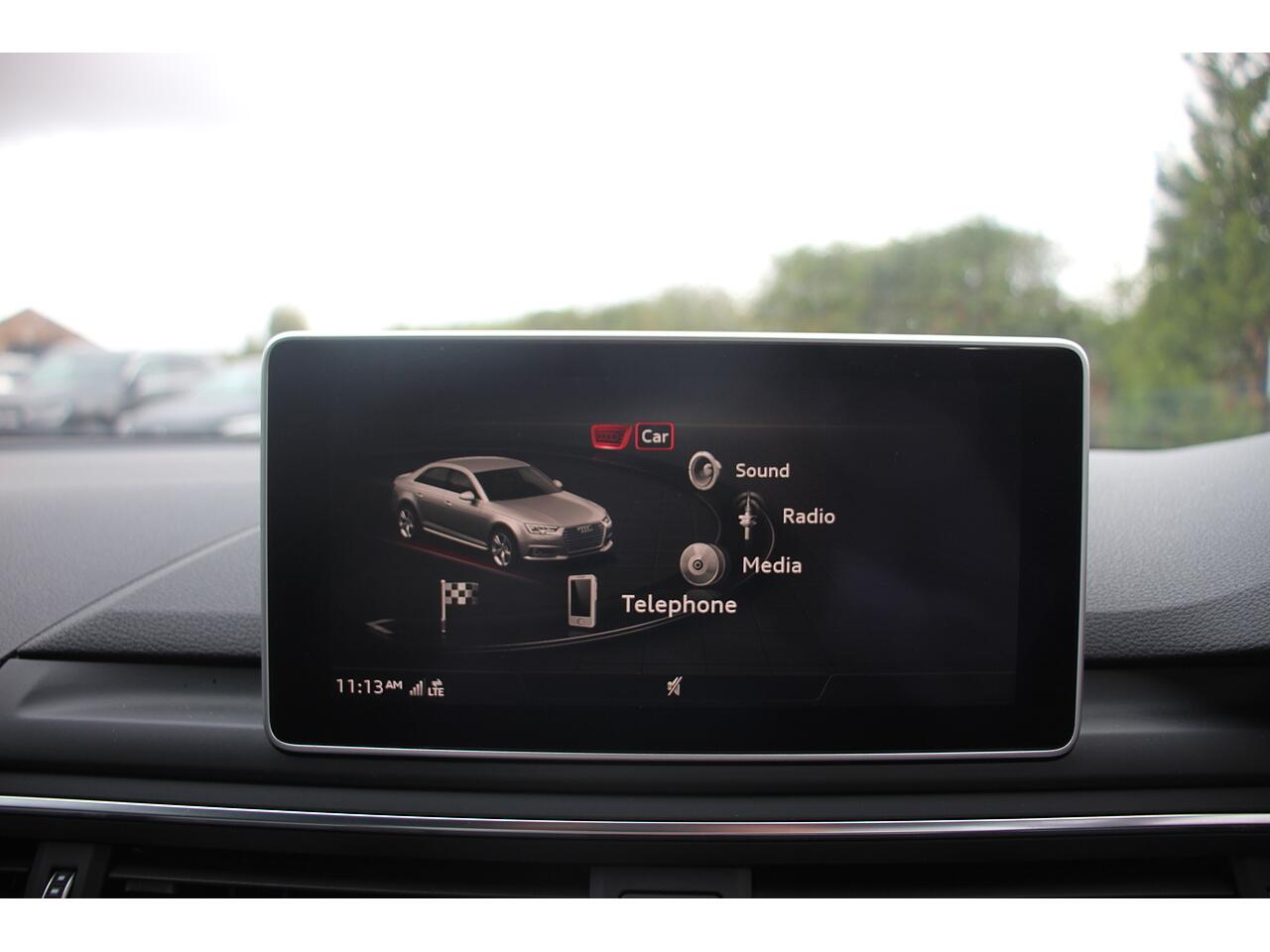 Audi A4 view 21