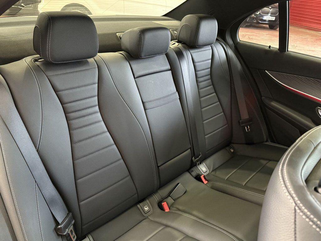Mercedes-Benz E Class view 60