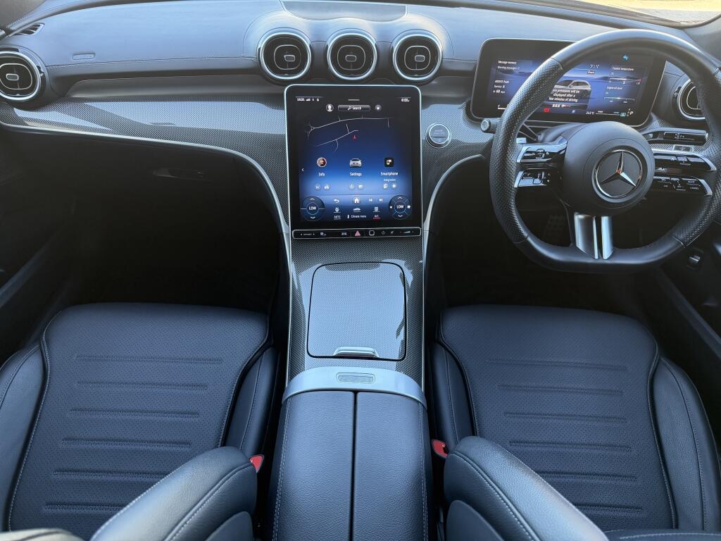 Mercedes-Benz C-Class view 8