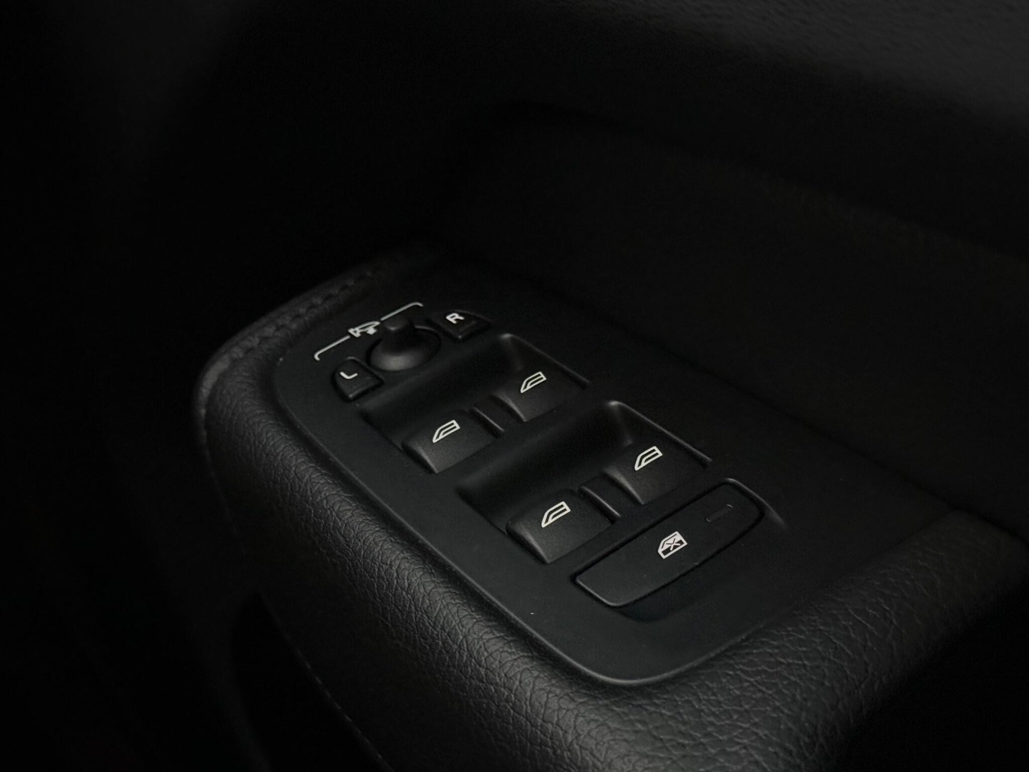 Volvo XC60 view 16