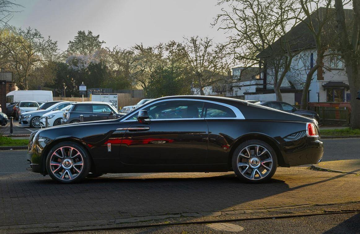 Rolls-Royce Wraith view 19