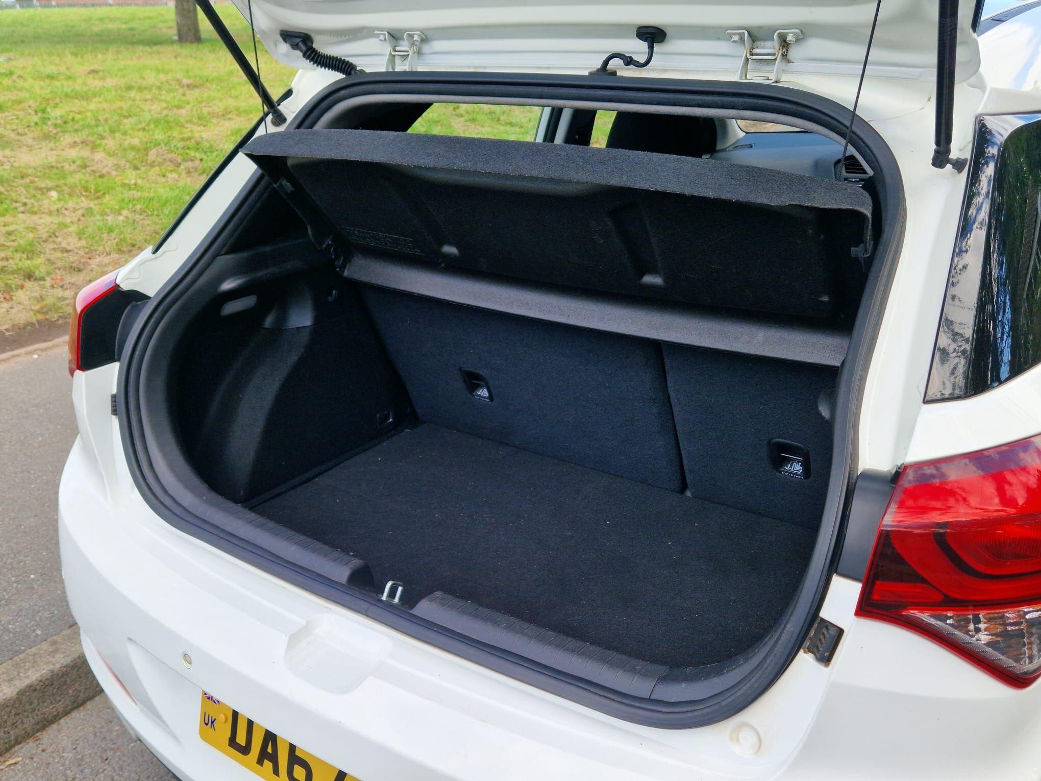 Hyundai I20 view 38
