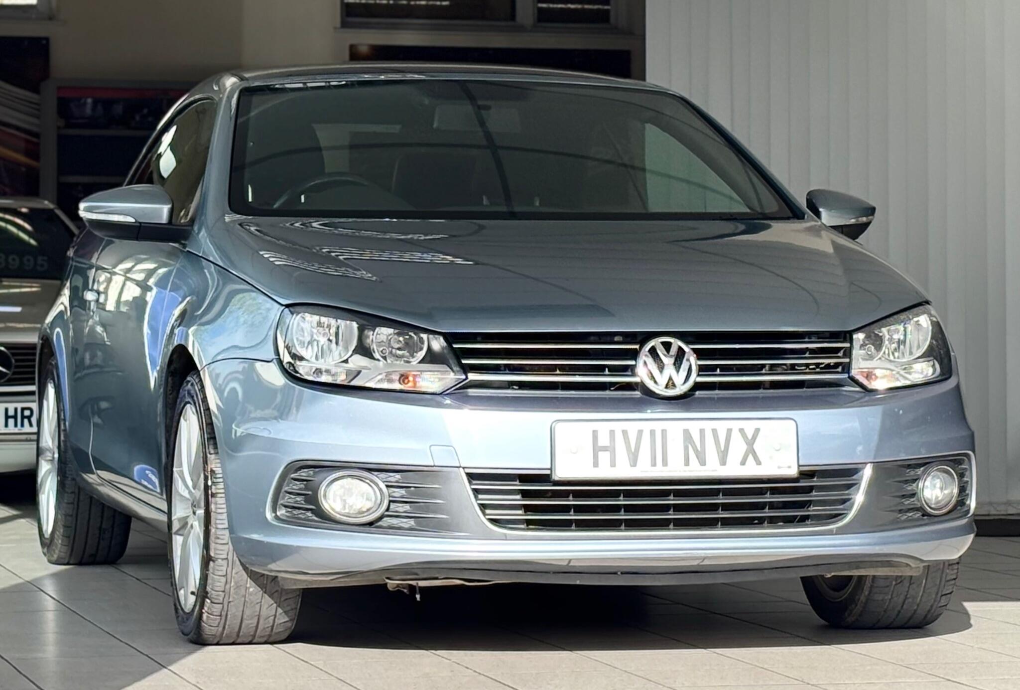 Volkswagen Eos view 6