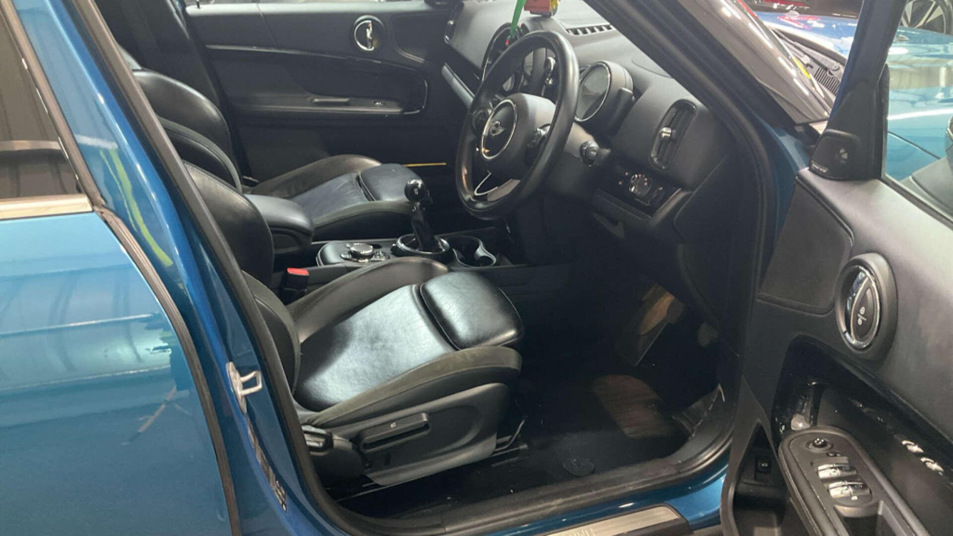 MINI Countryman view 12