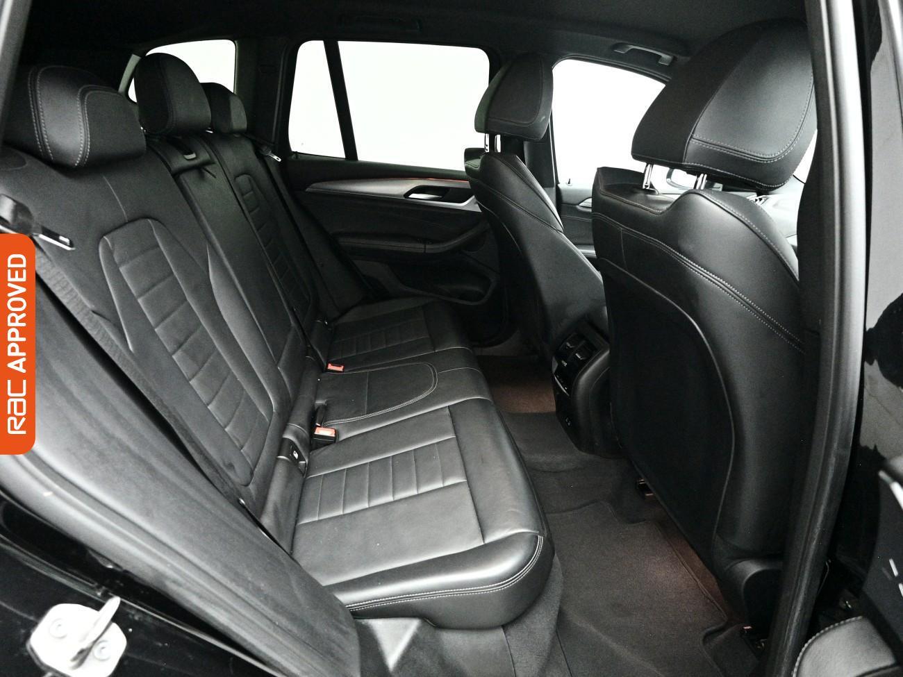 BMW X3 view 13