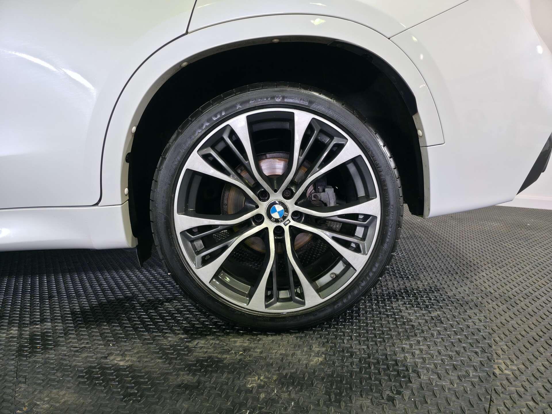 BMW X6 view 81