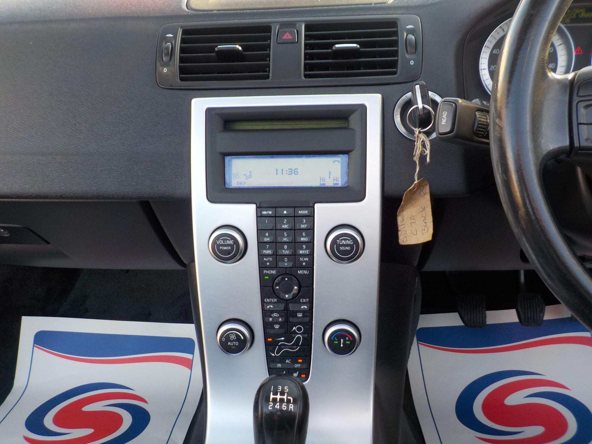 Volvo C70 2.0 D3 SE Euro 5 2dr