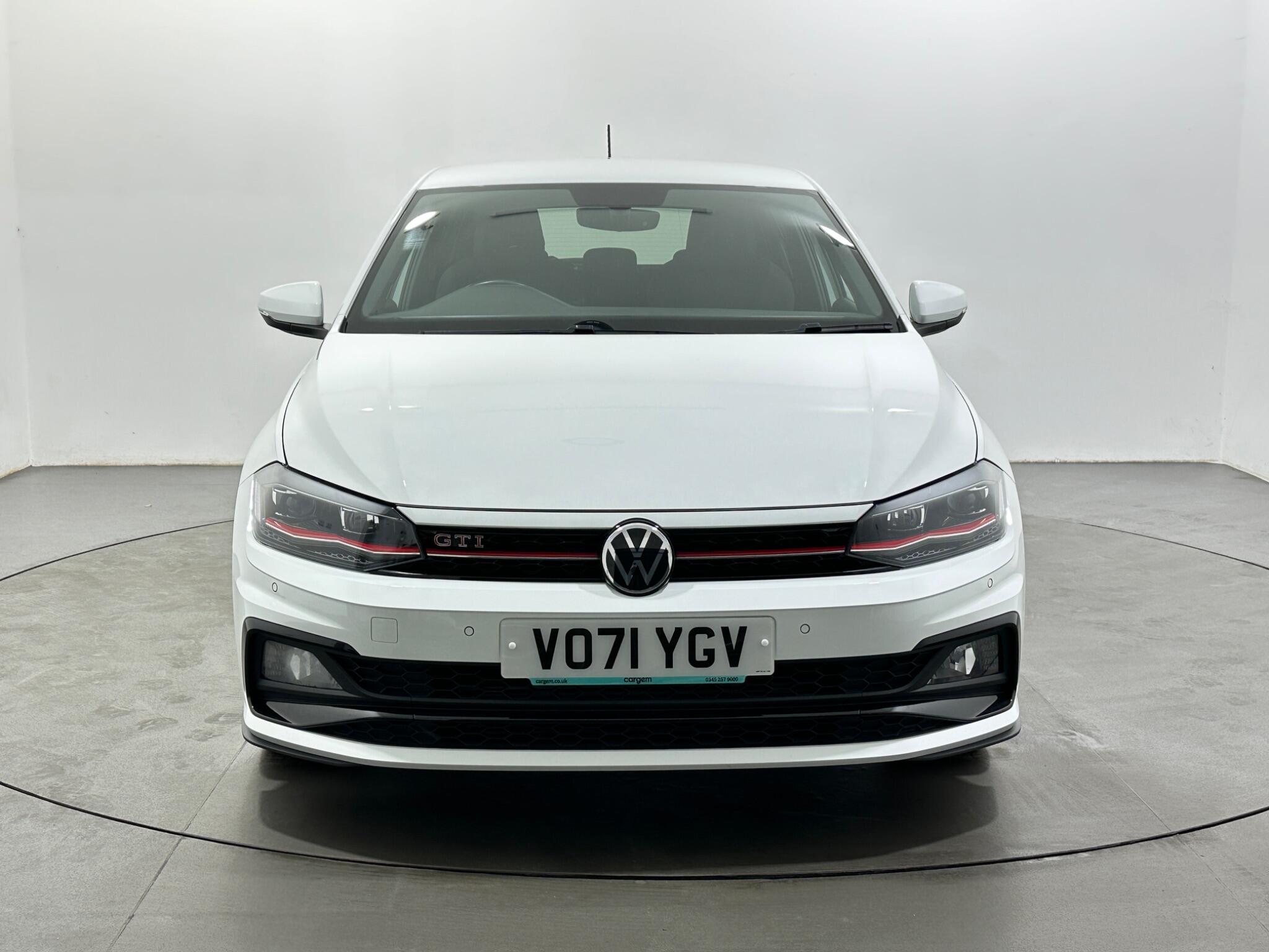 Volkswagen Polo view 3