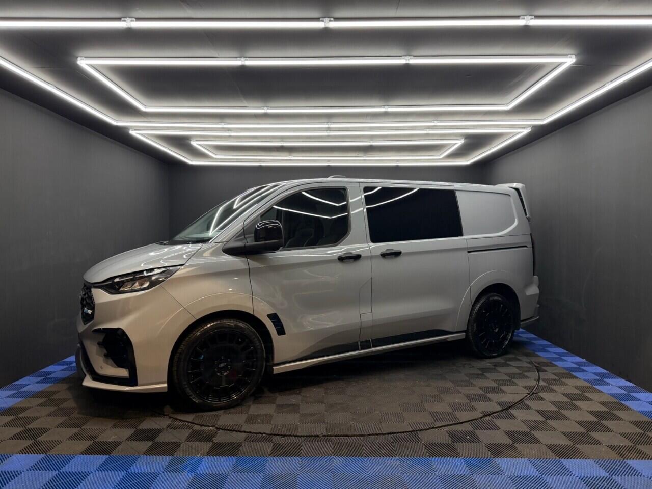 Ford Transit Custom view 8