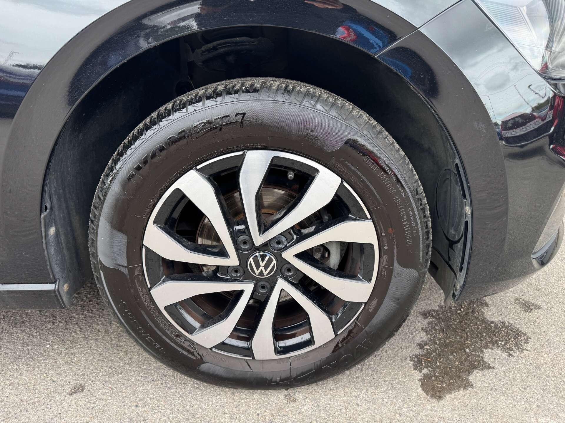 Volkswagen Polo view 39