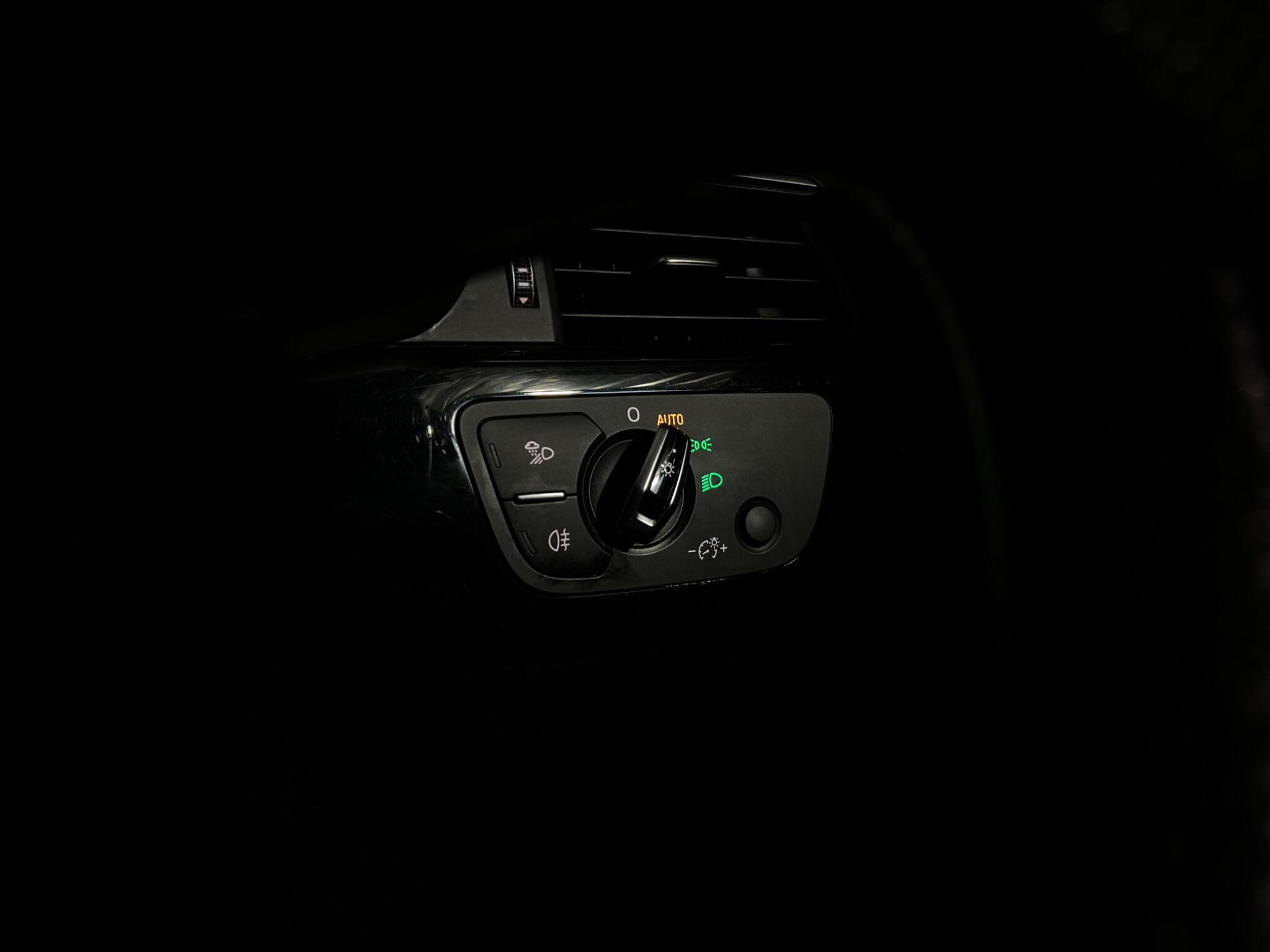 Audi A4 view 25