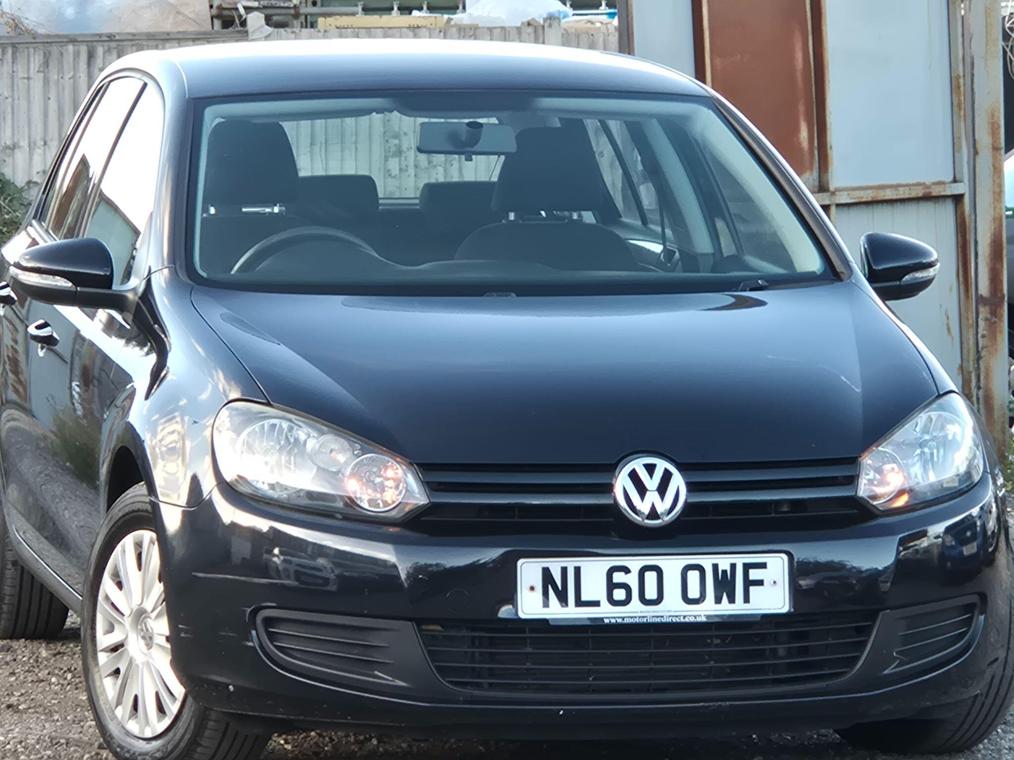 Volkswagen Golf view 3