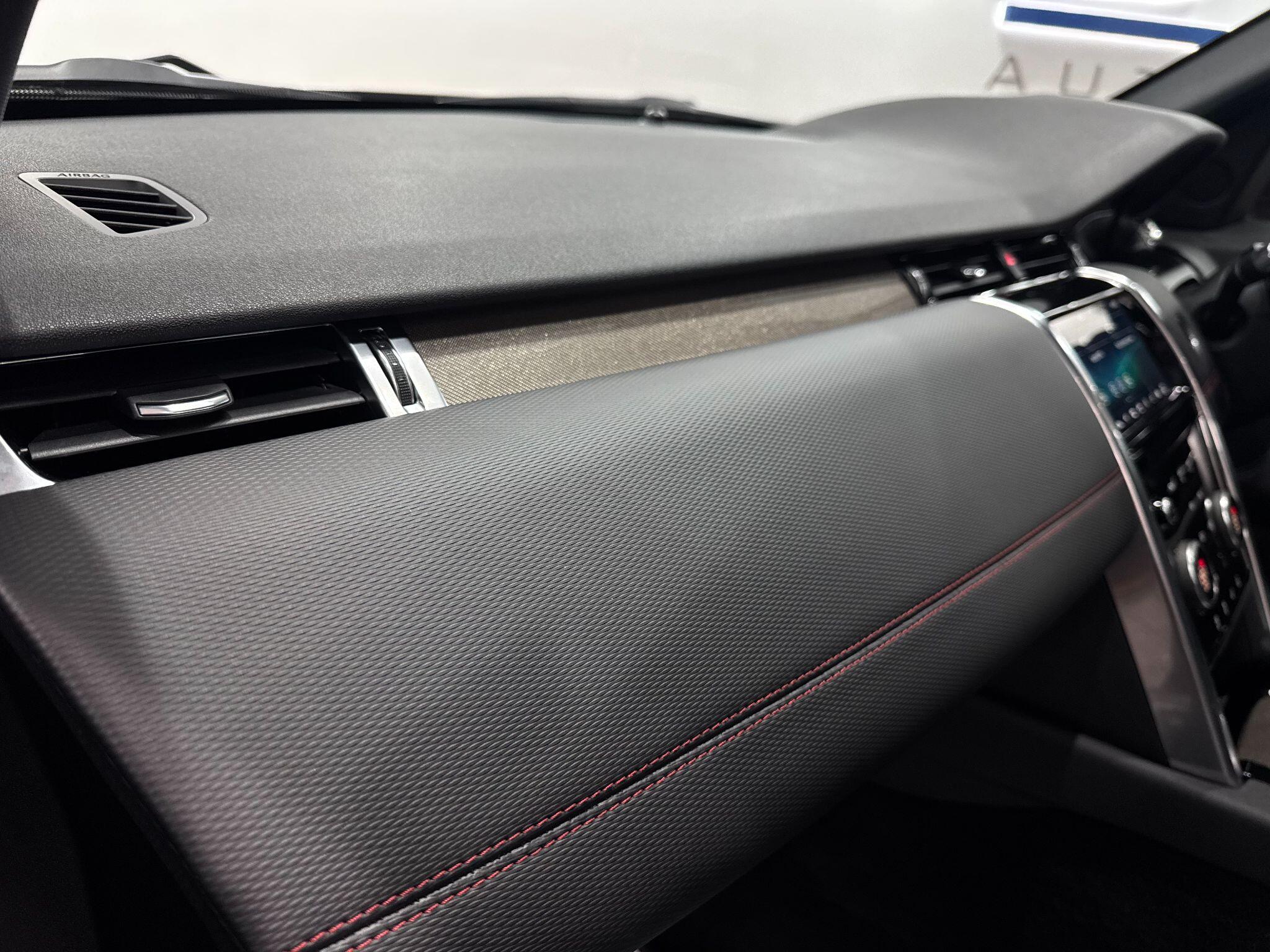 Land Rover Discovery Sport view 53