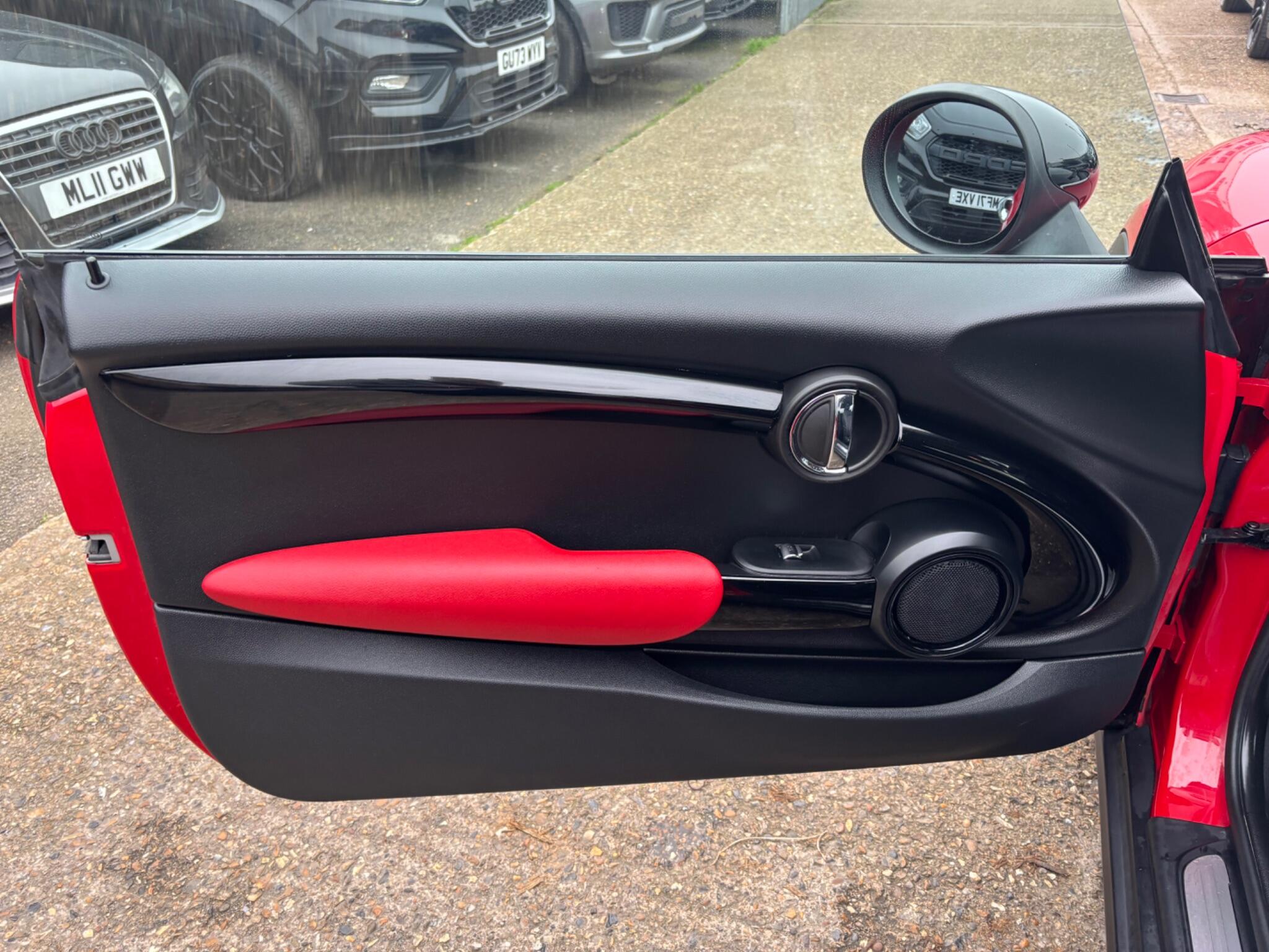 Mini Cooper view 27
