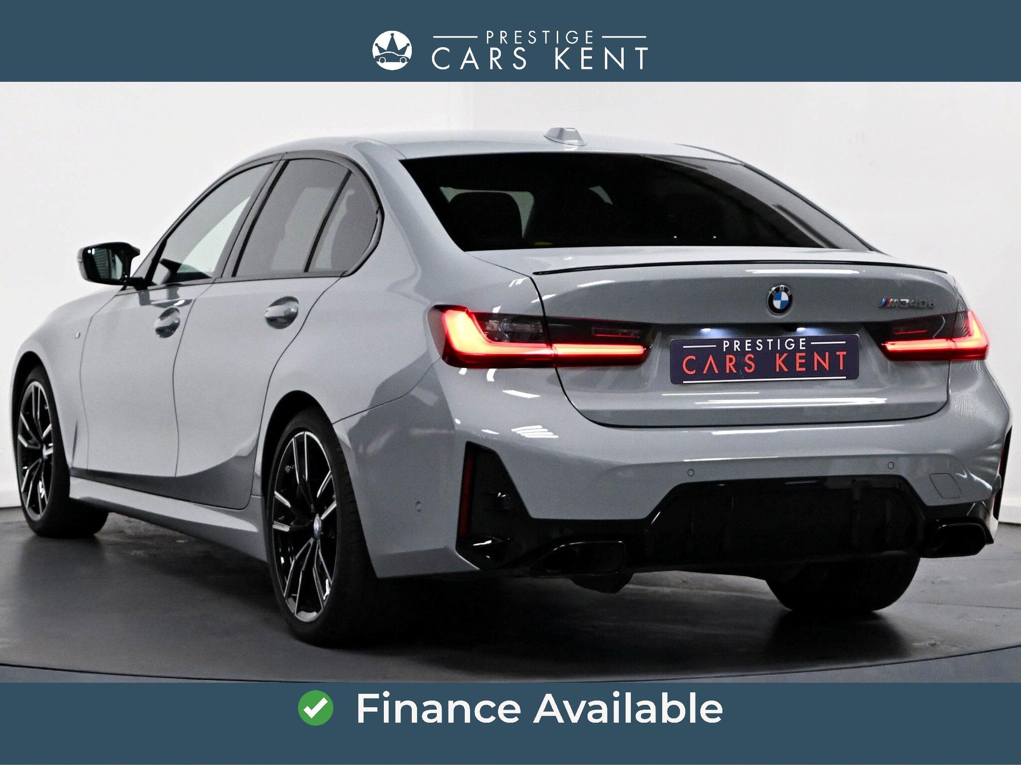 BMW 3 Series view 3