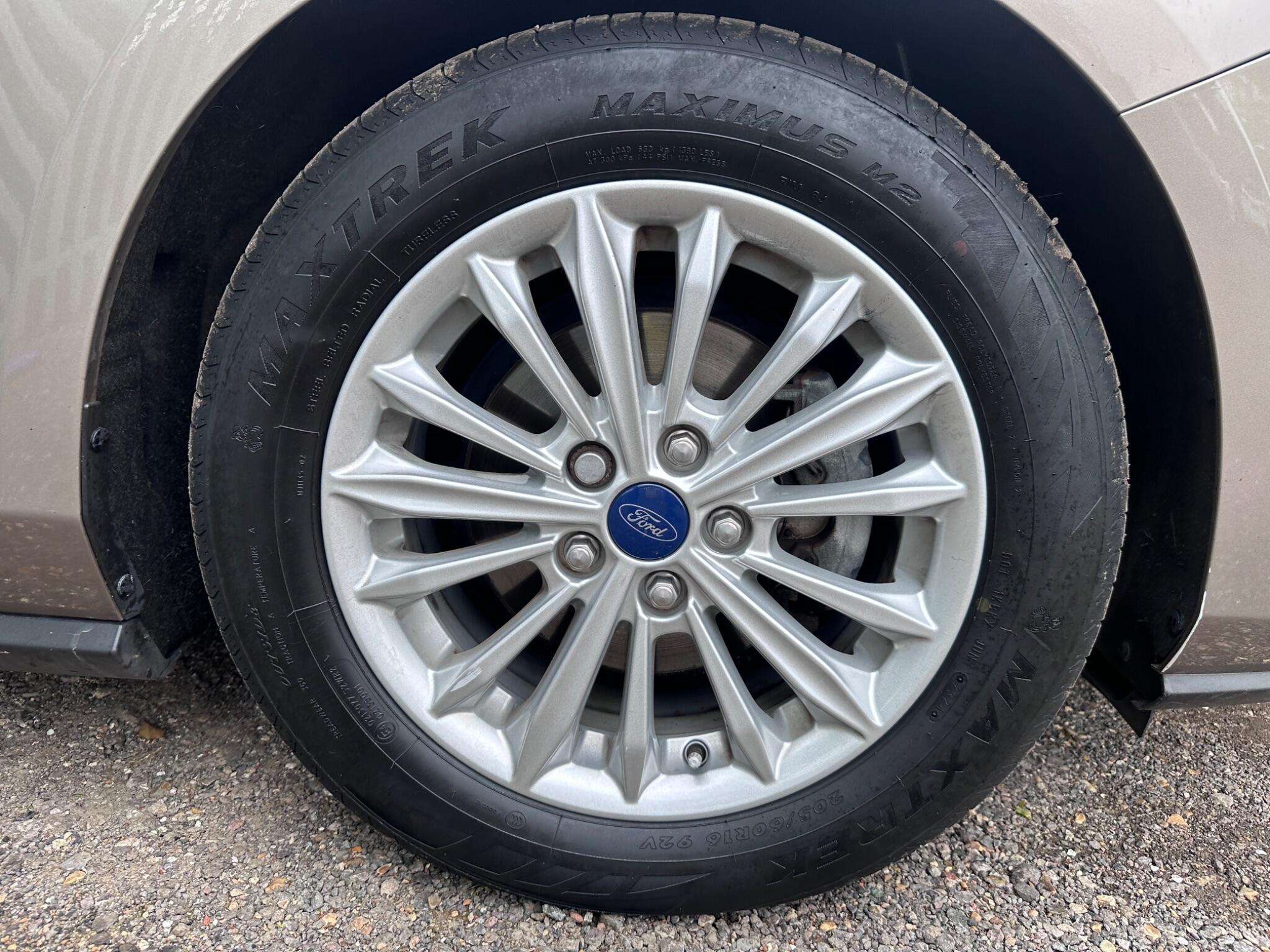 2019 Ford Focus image 34