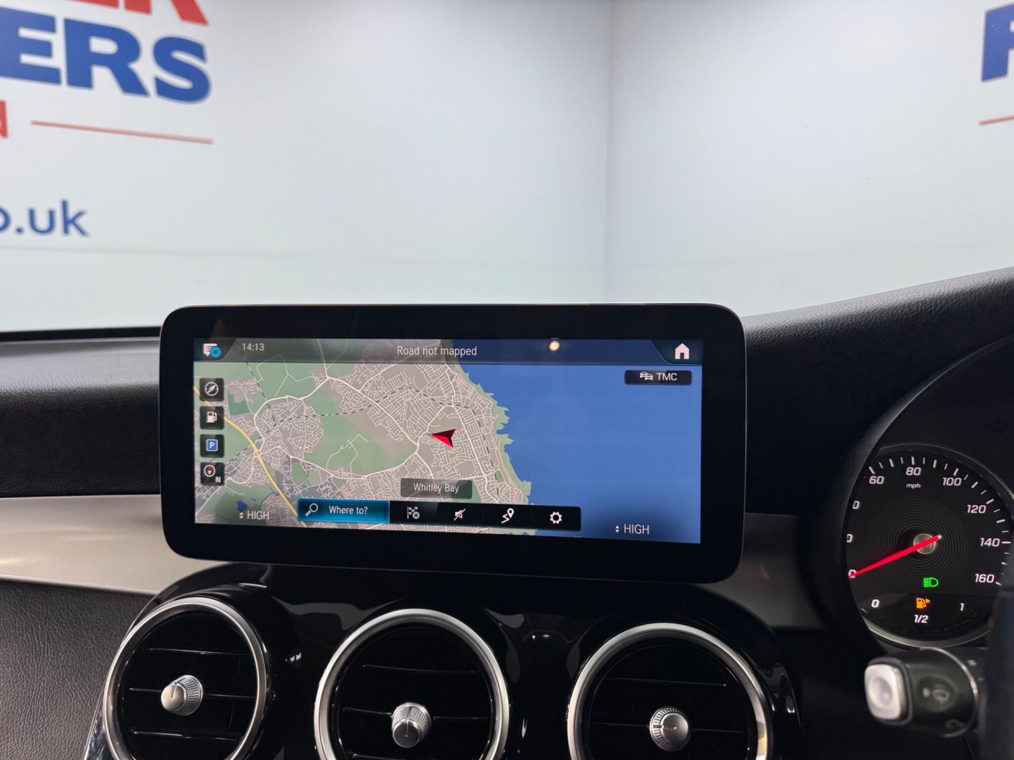 Mercedes-Benz GLC view 14
