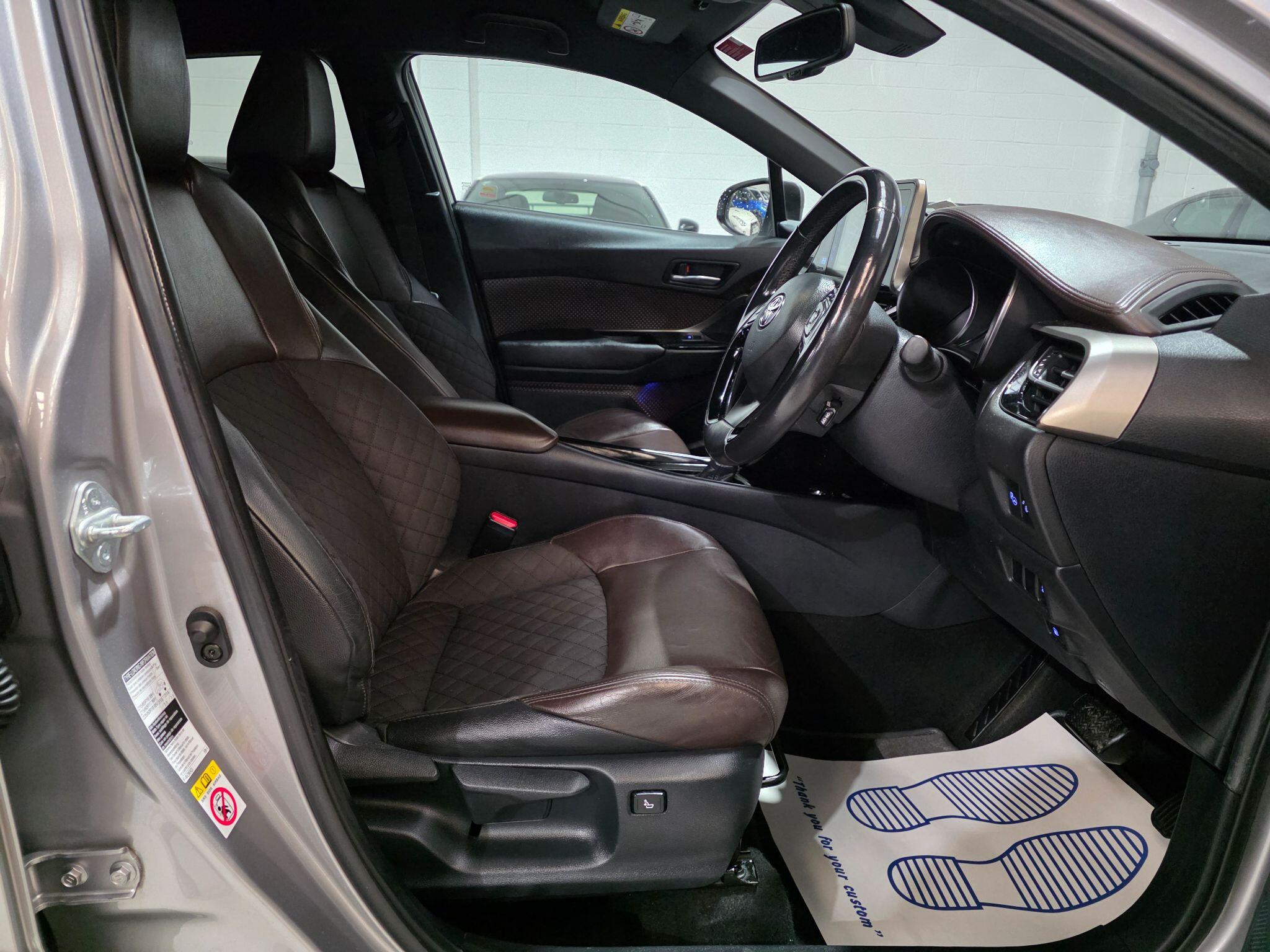 Toyota C-HR view 6