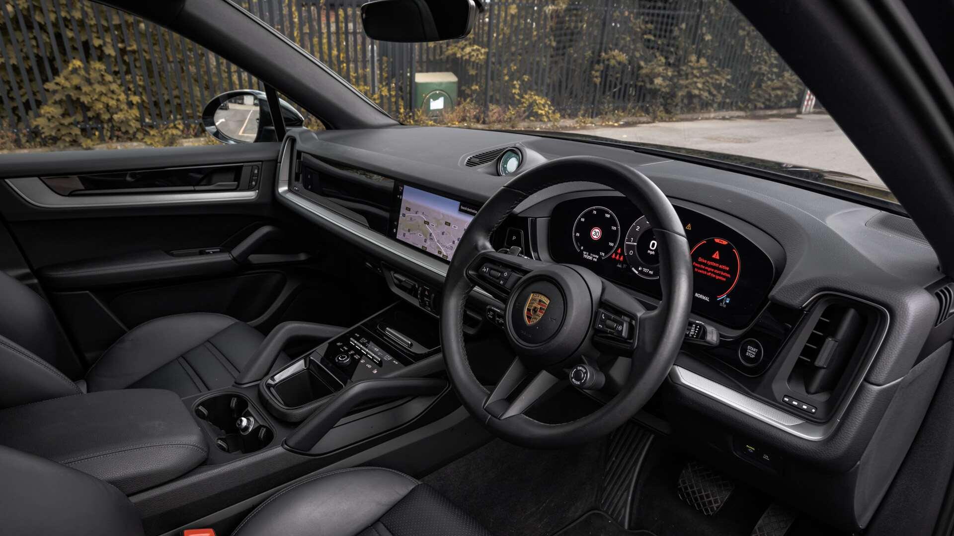 Porsche Cayenne view 12