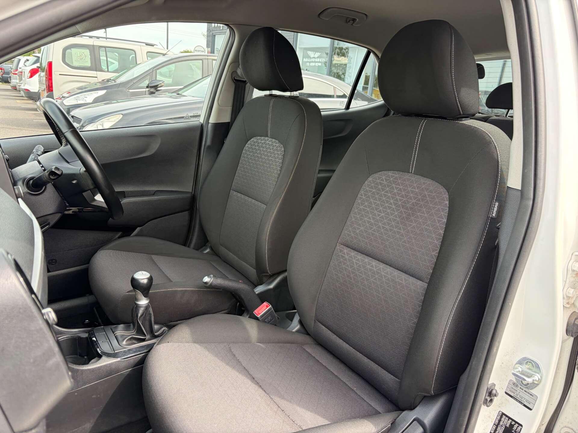Kia Picanto view 17