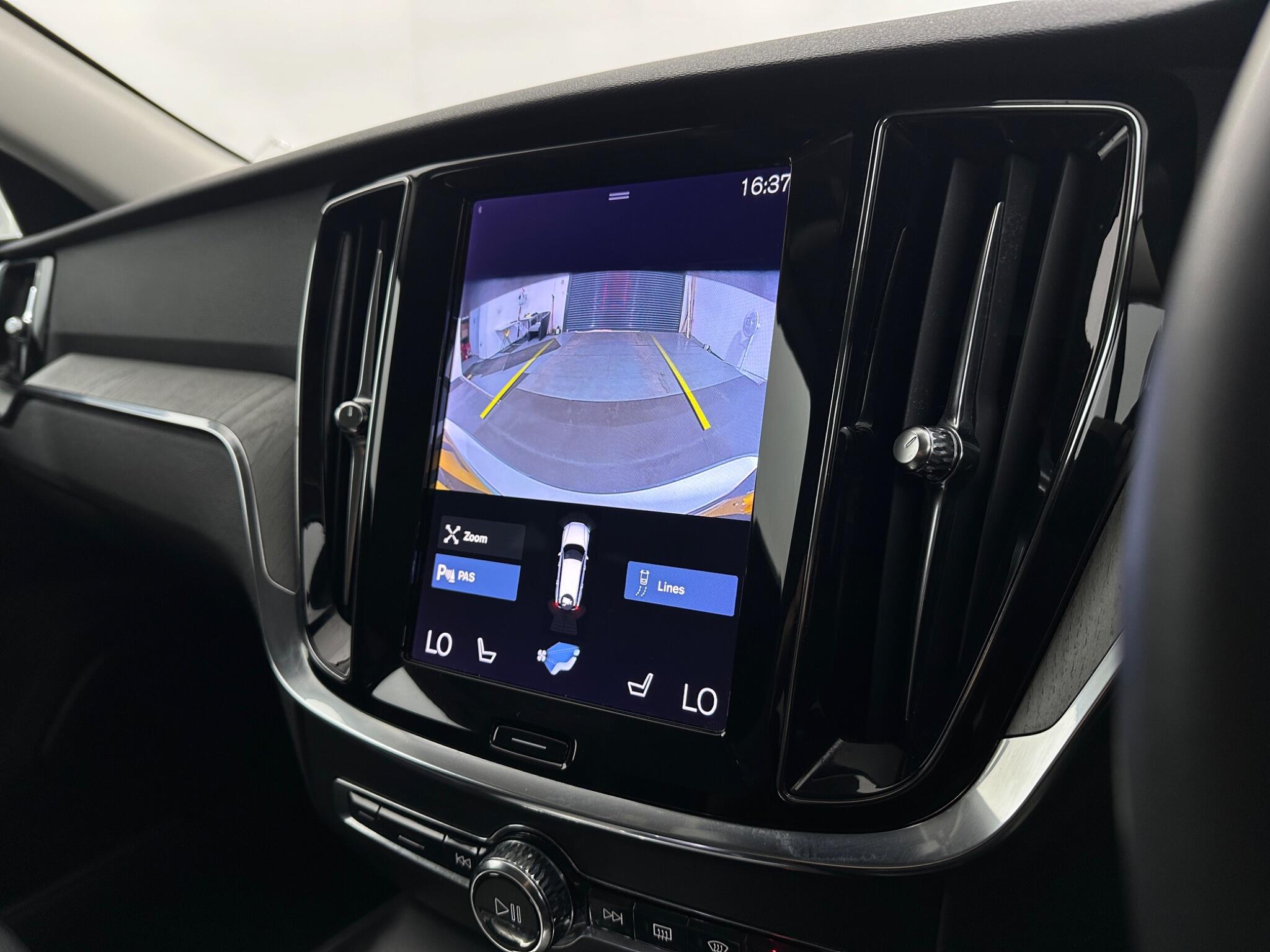 Volvo V60 view 24