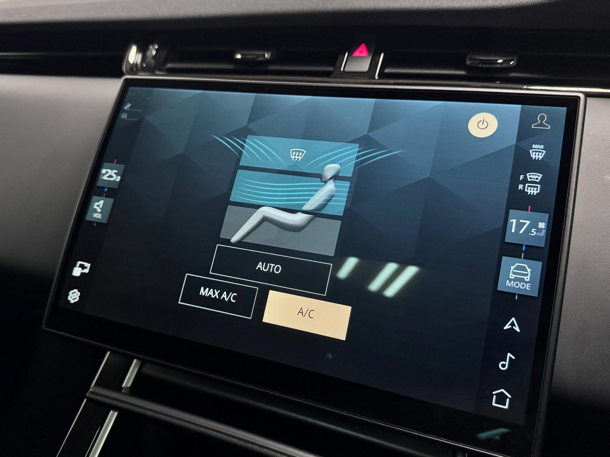 Land Rover Range Rover Evoque view 54