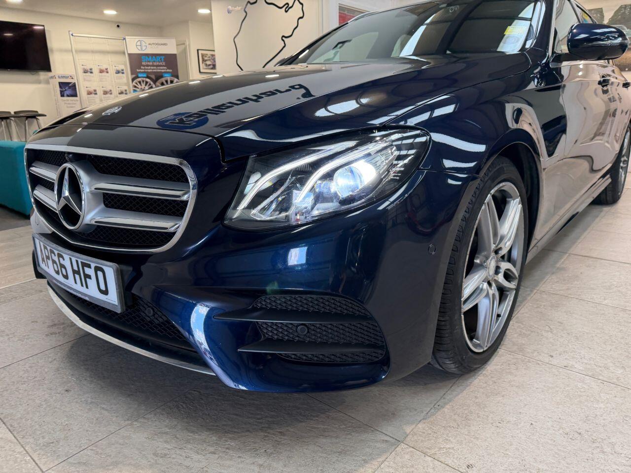 Mercedes-Benz E Class view 8