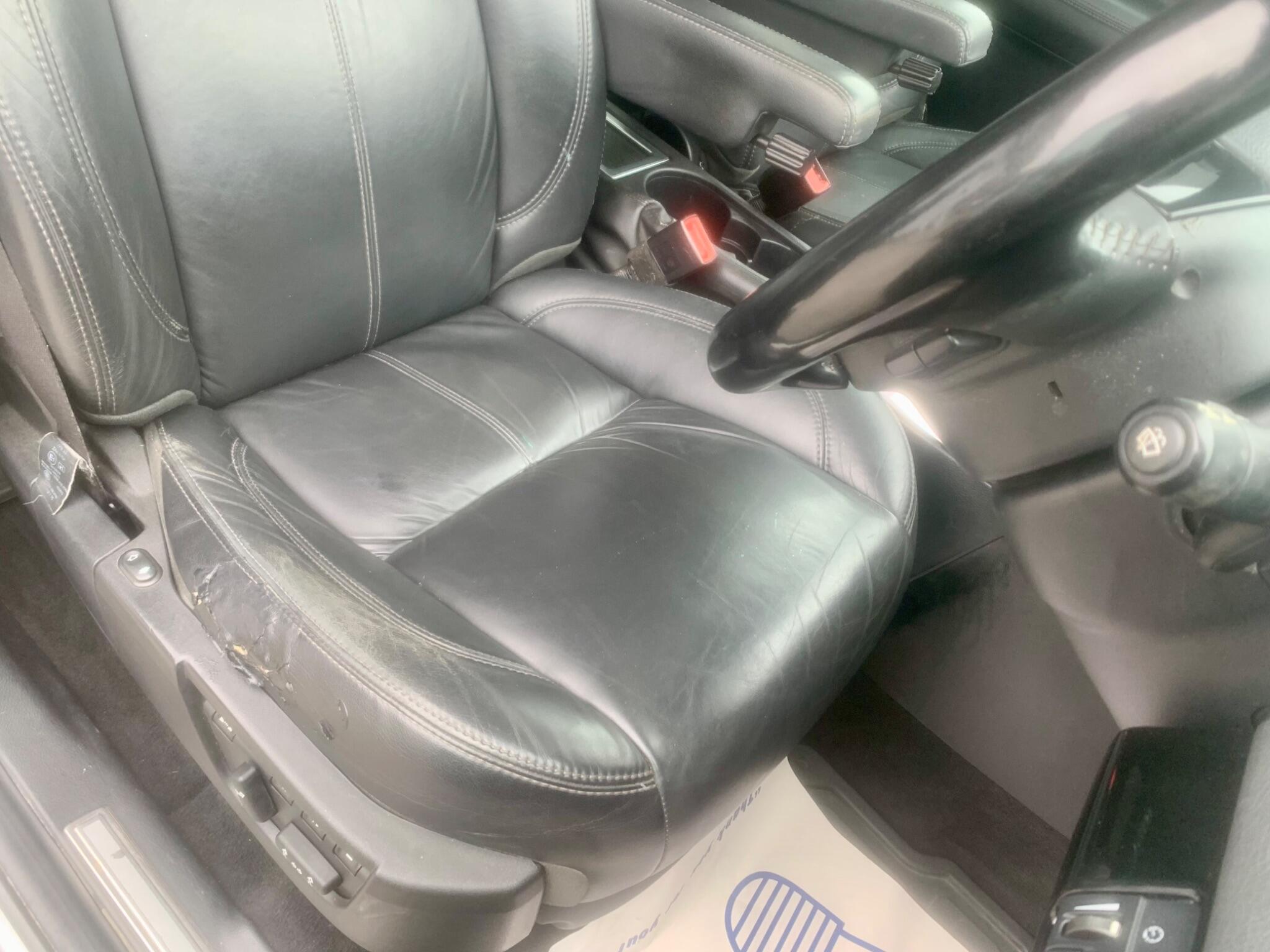 Land Rover Freelander 2 view 23