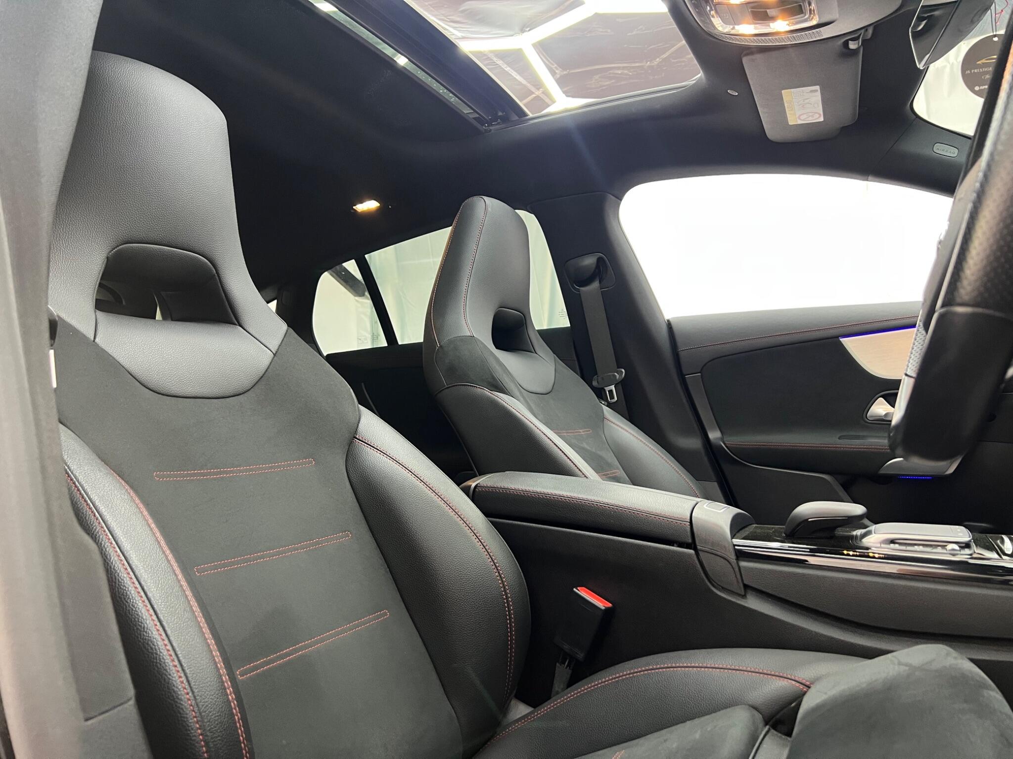 Mercedes-Benz Cla view 24