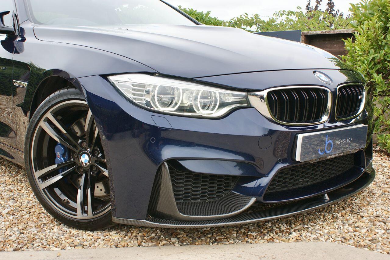 BMW M4 view 7