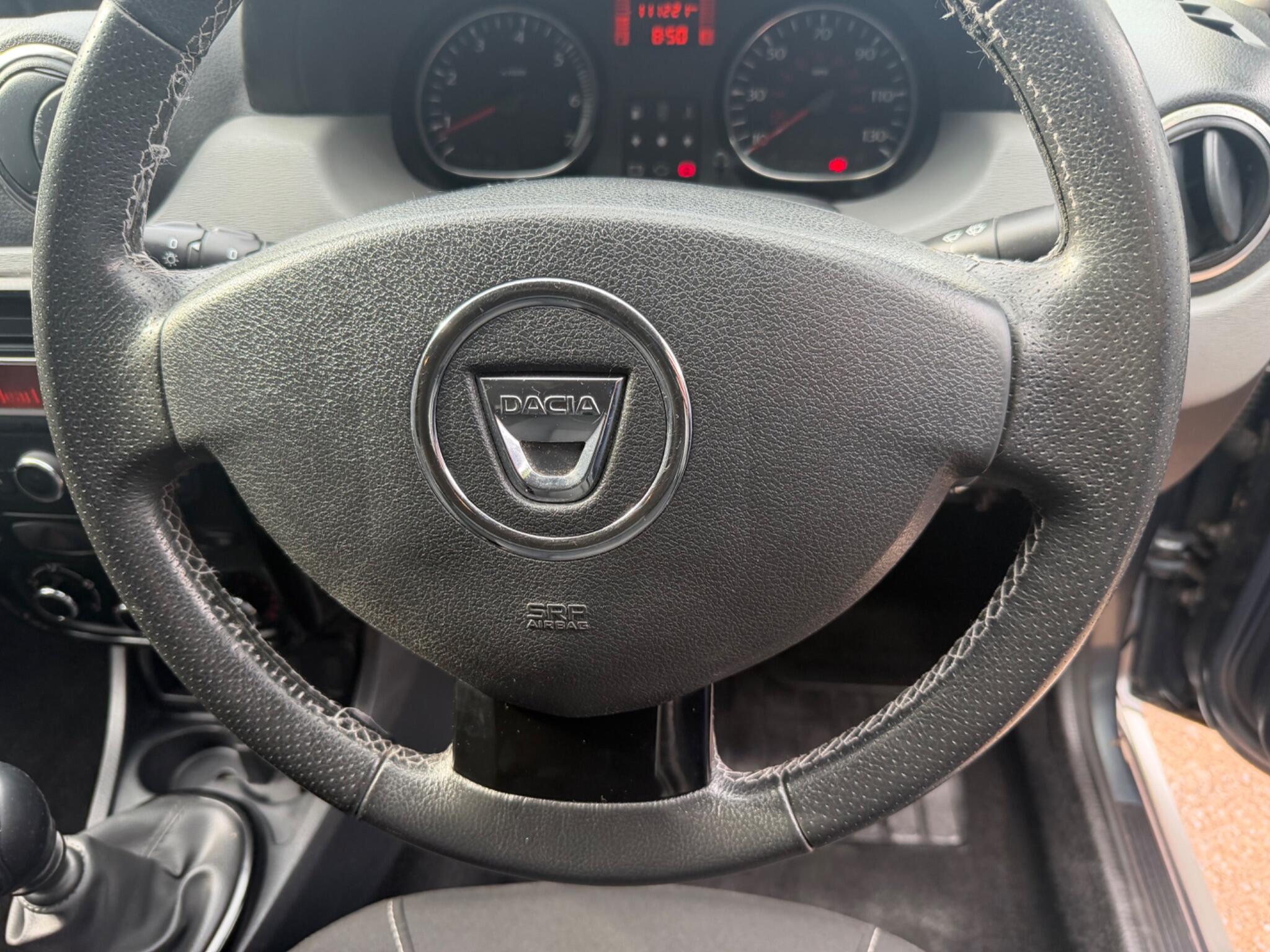 Dacia Duster view 3