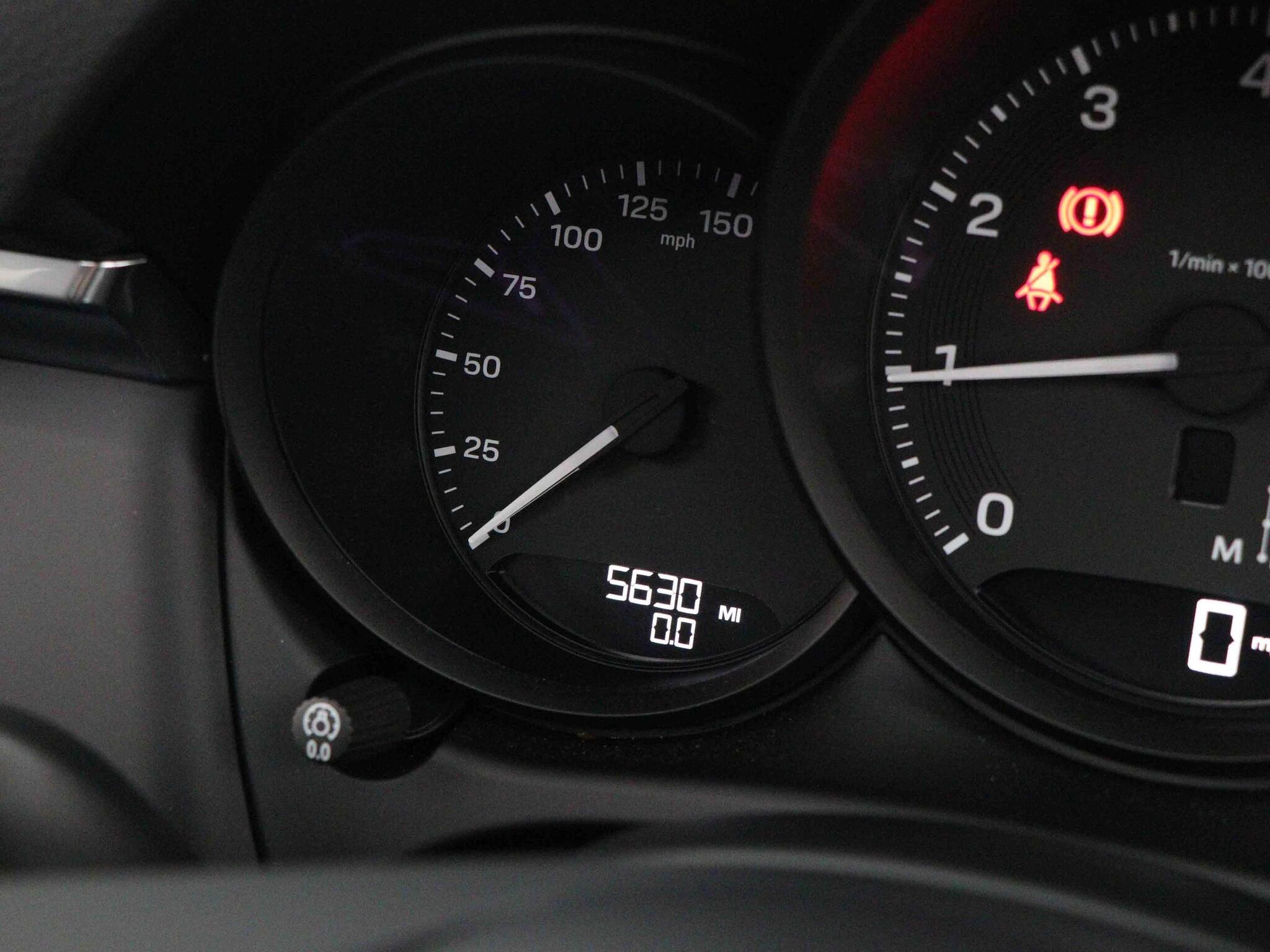 Porsche Macan view 41