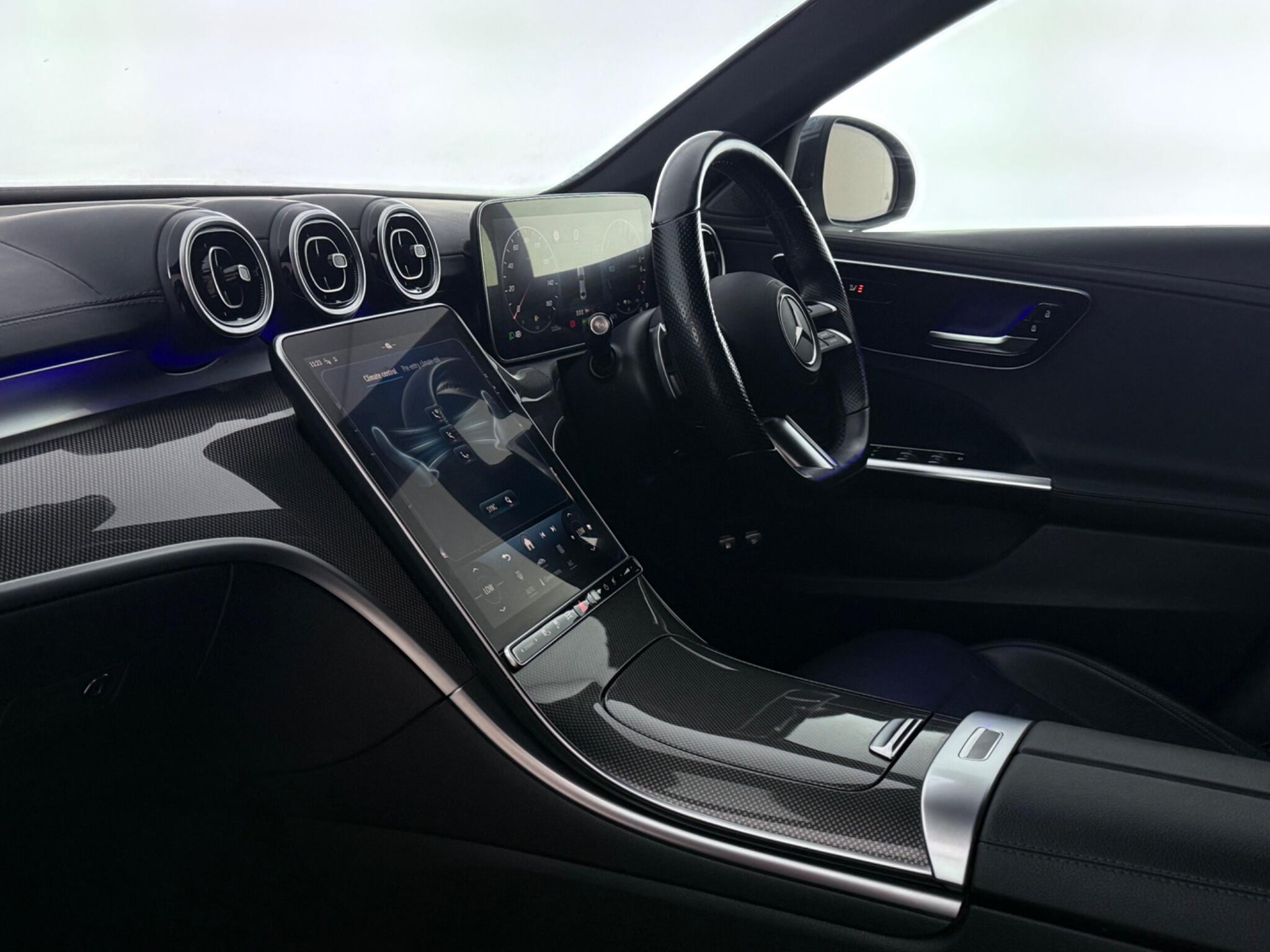 Mercedes-Benz C-Class view 4