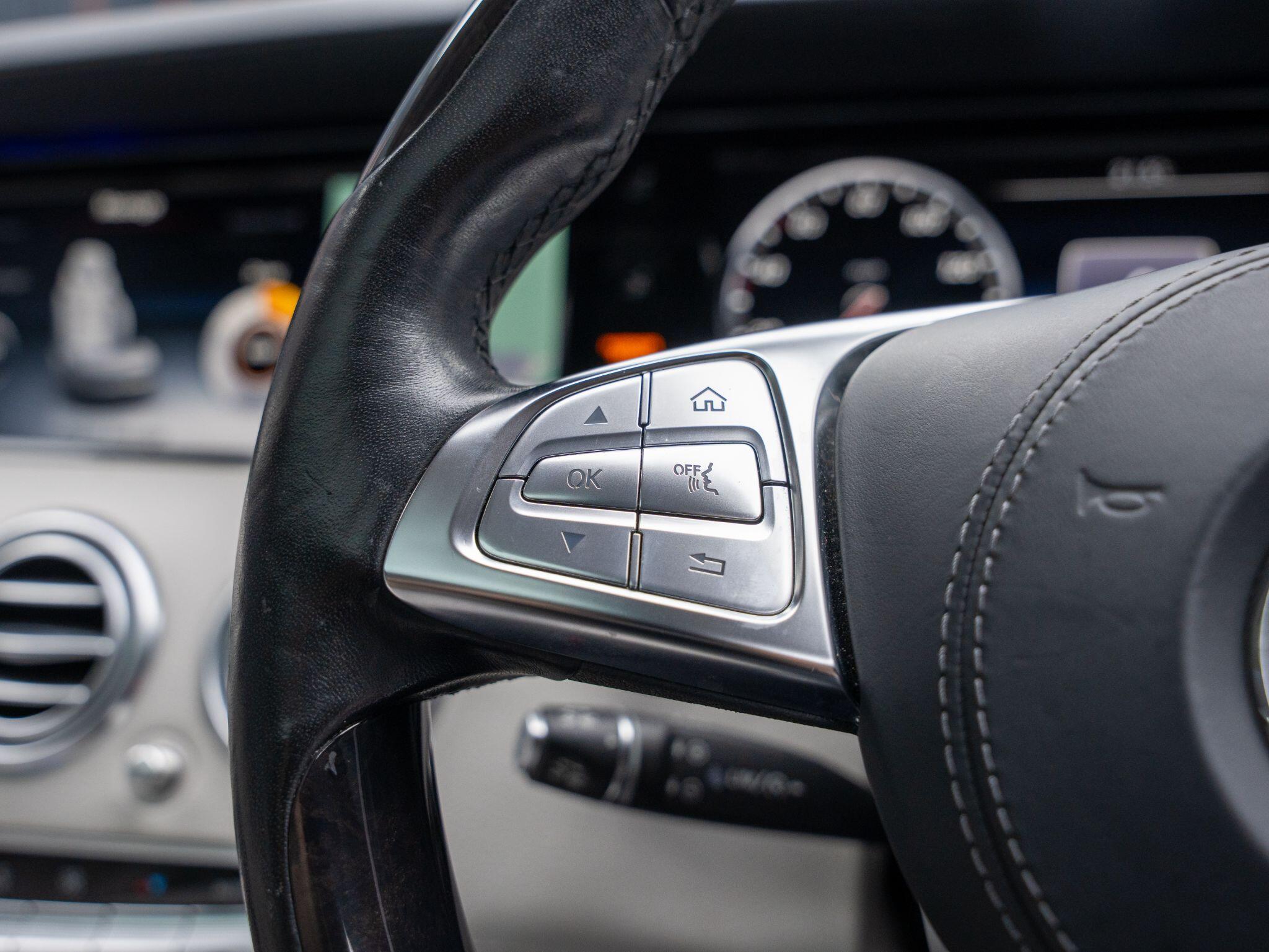 Mercedes-Benz S-Class view 19