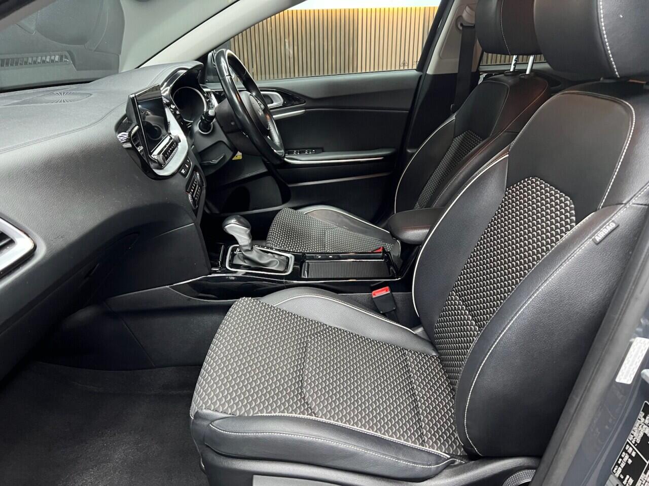Kia Ceed view 27