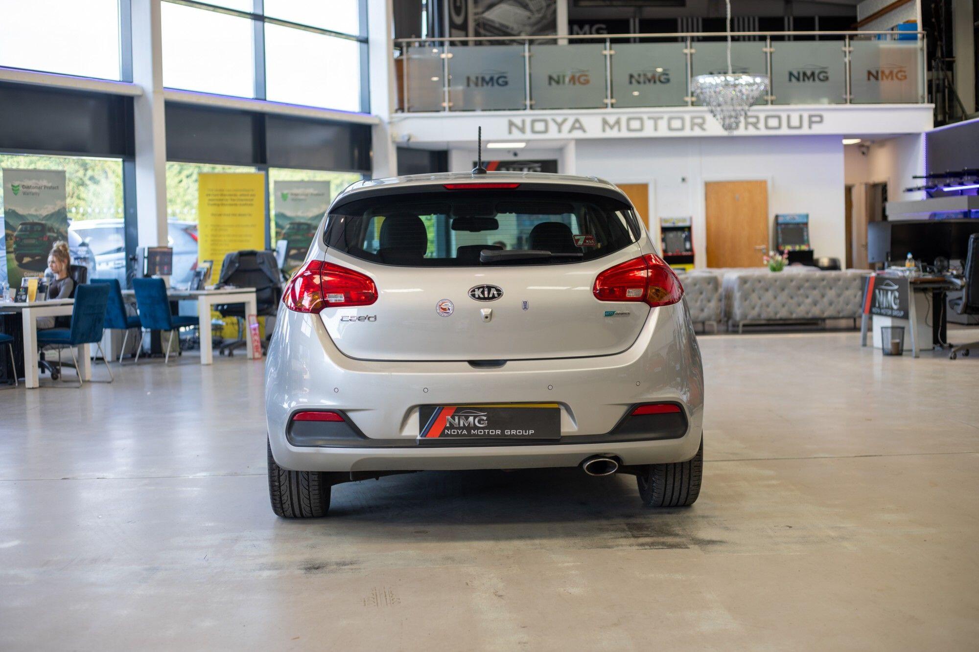 Kia Ceed view 34