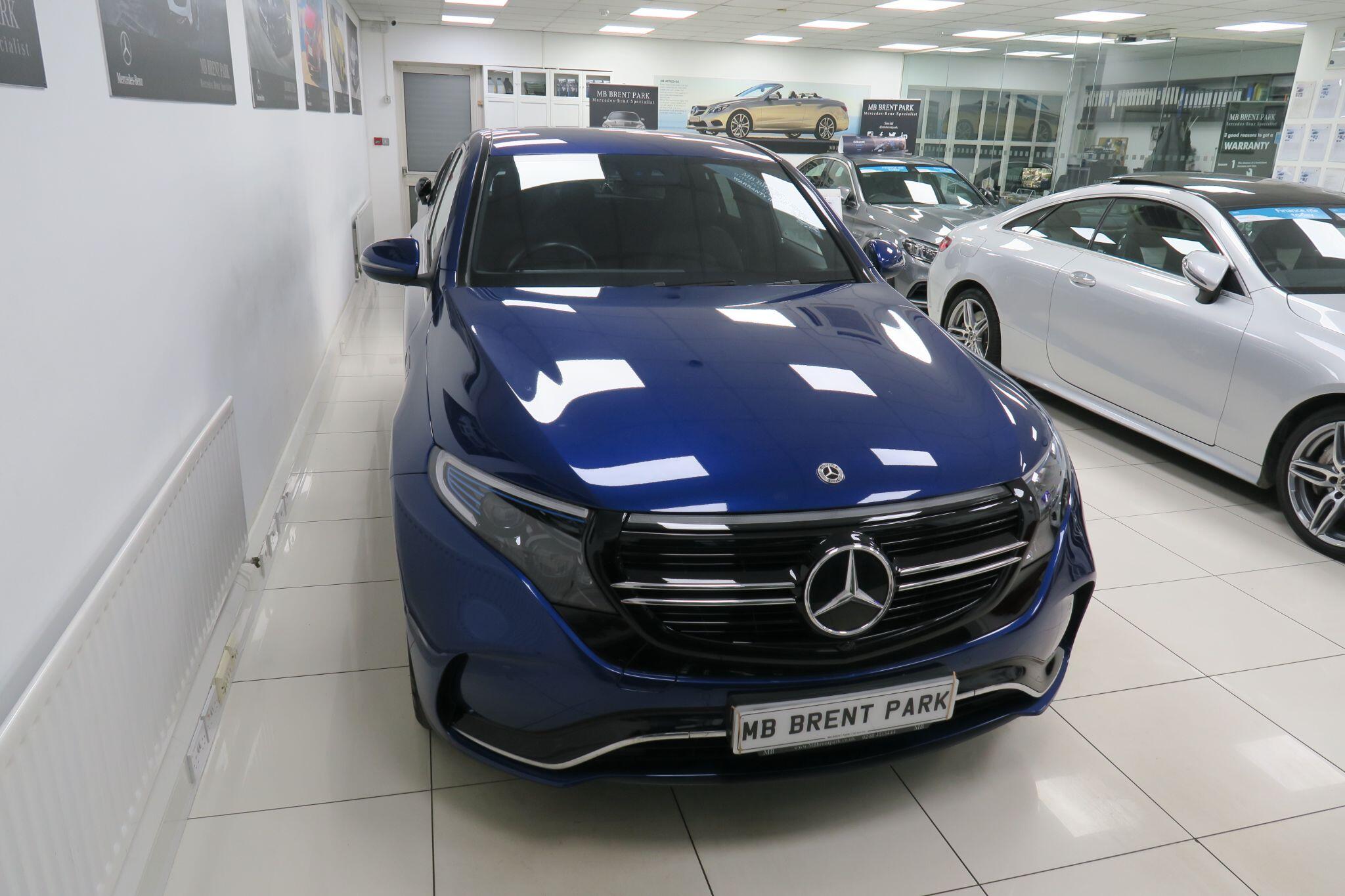 Mercedes-Benz EQC view 4