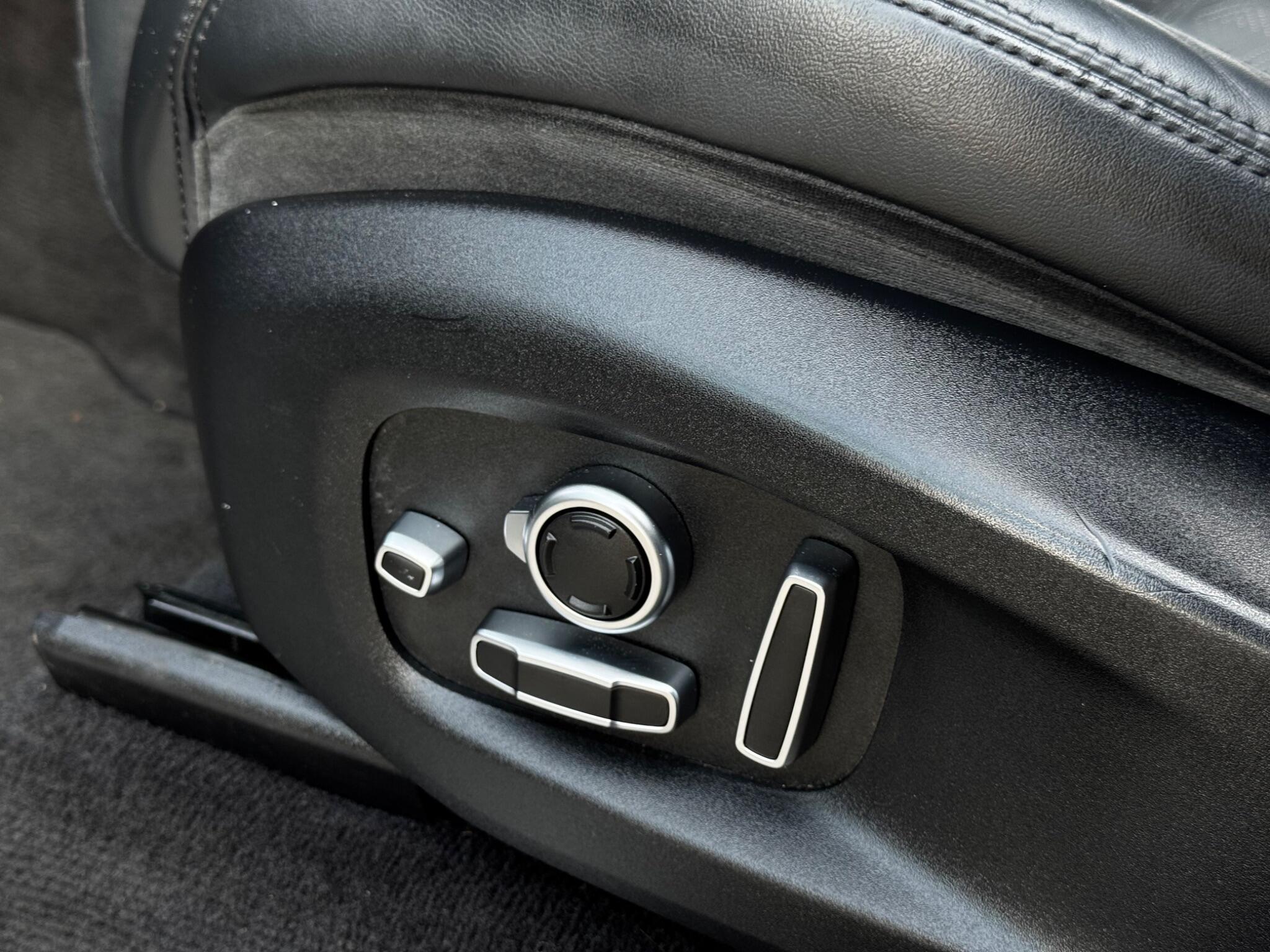 Land Rover Range Rover Sport view 25